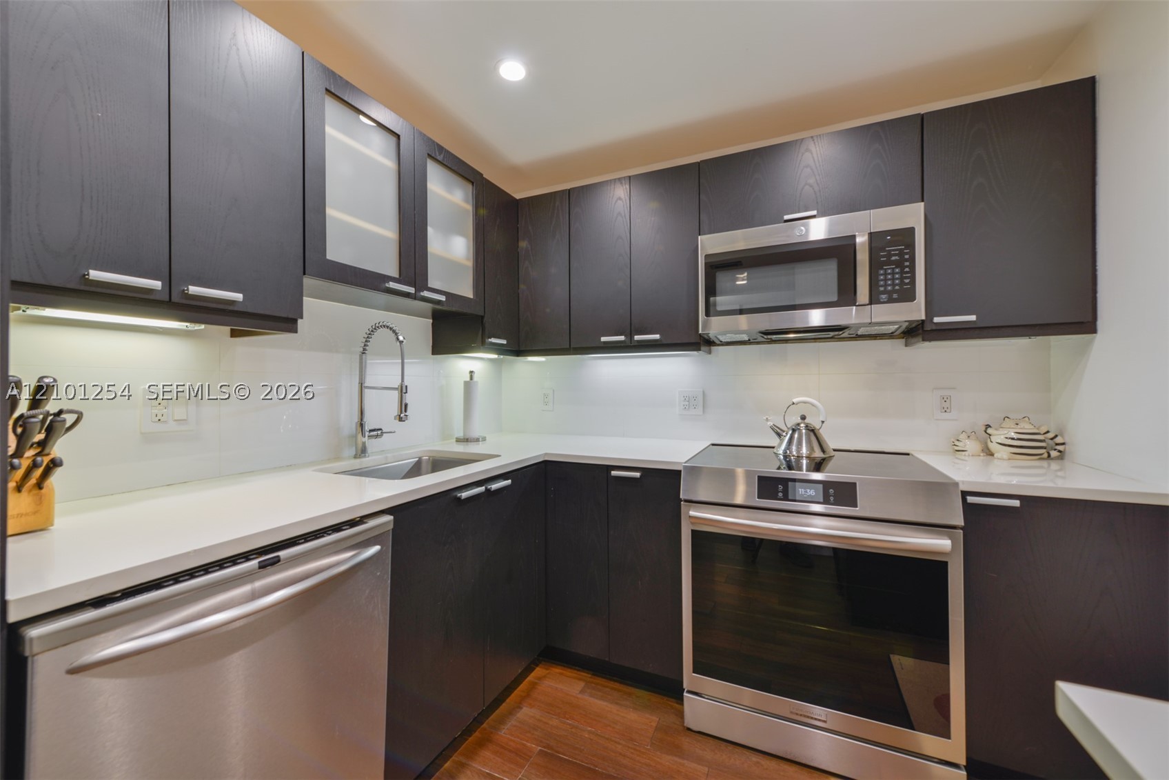 800 West Ave #629 Miami Beach, FL 33139