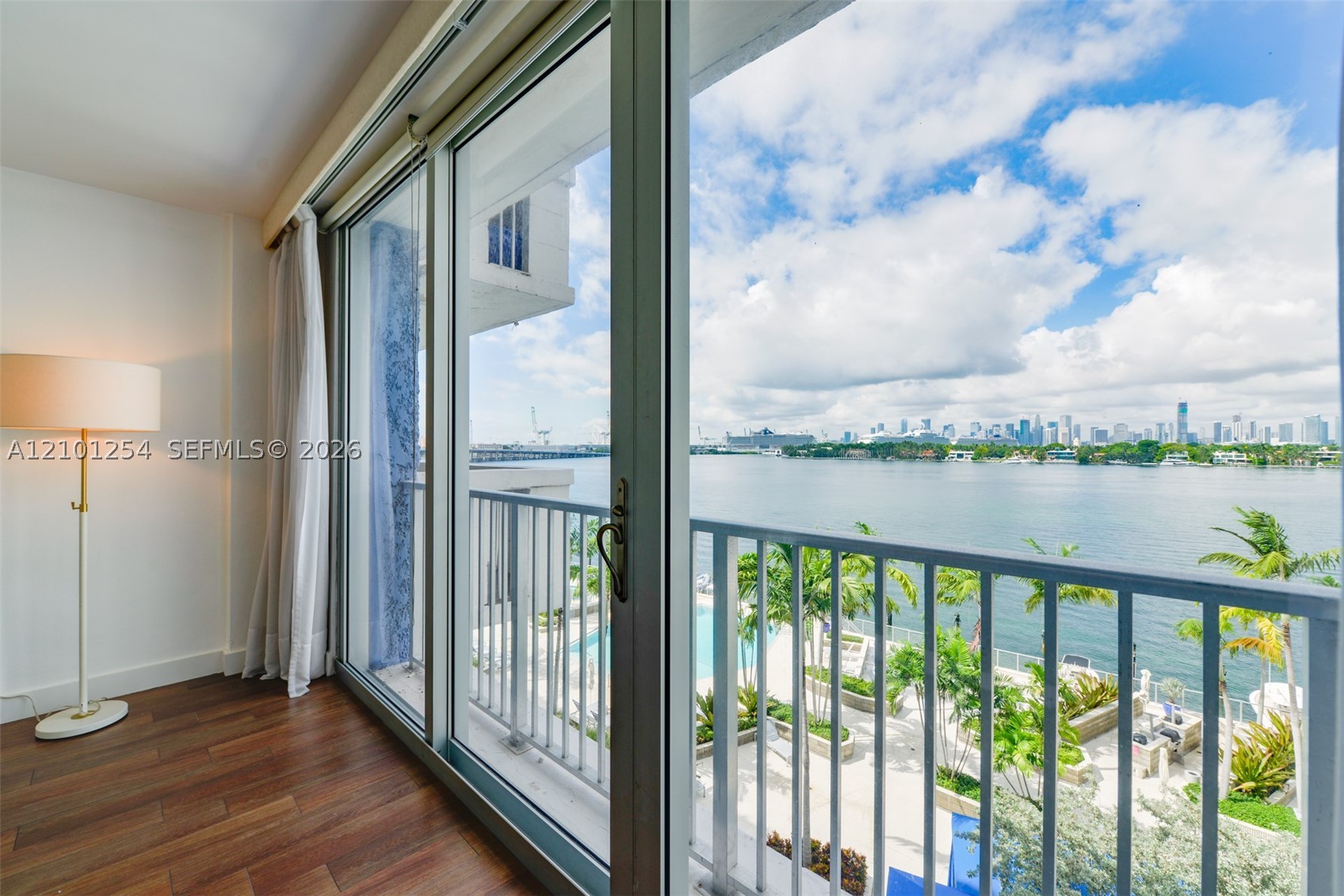 800 West Ave #629 Miami Beach, FL 33139