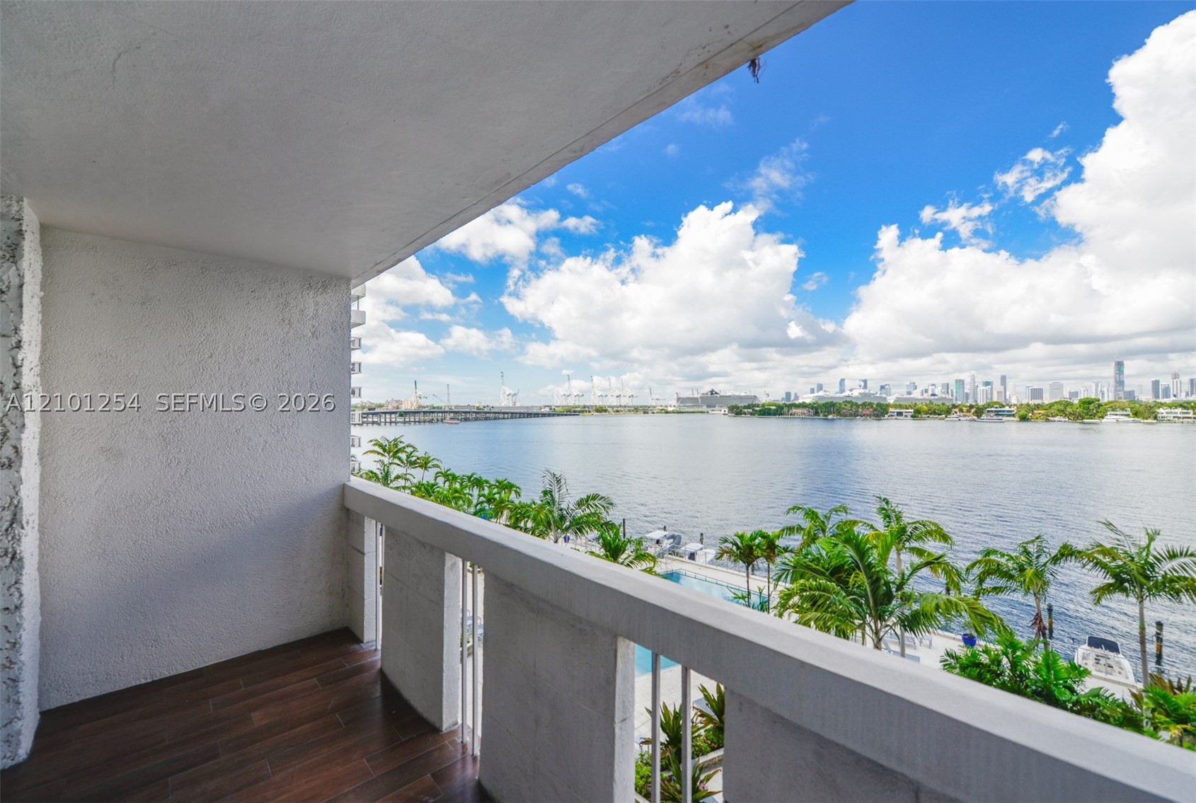 800 West Ave #629 Miami Beach, FL 33139