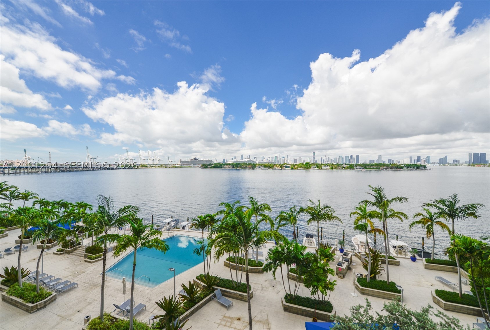 800 West Ave #629 Miami Beach, FL 33139
