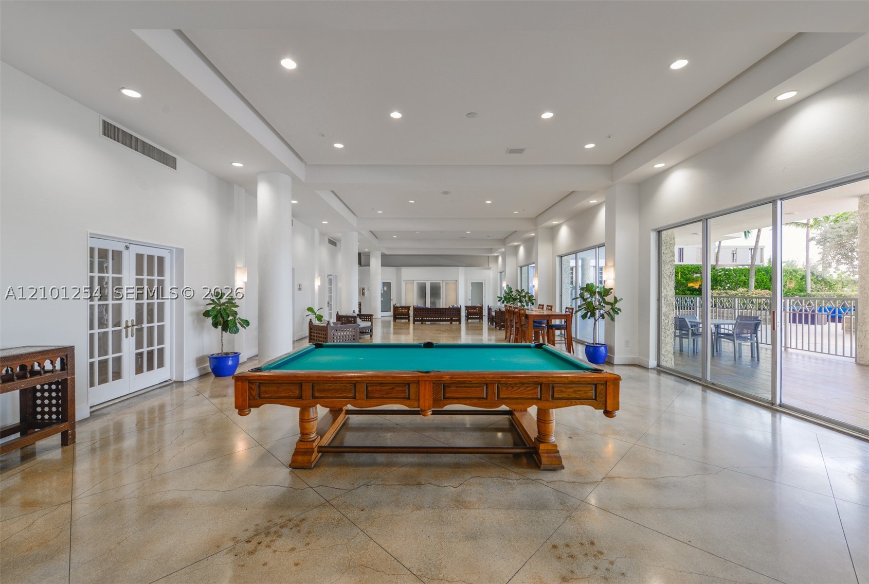 800 West Ave #629 Miami Beach, FL 33139