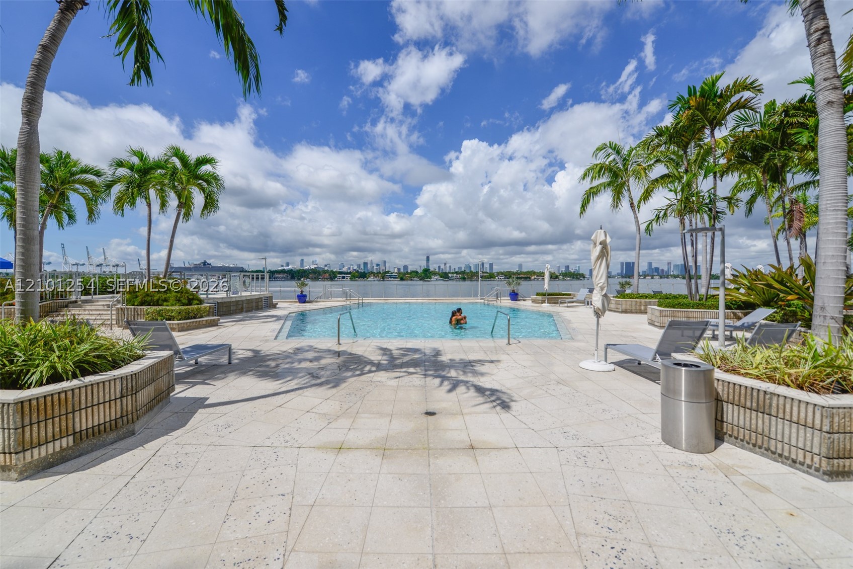 800 West Ave #629 Miami Beach, FL 33139