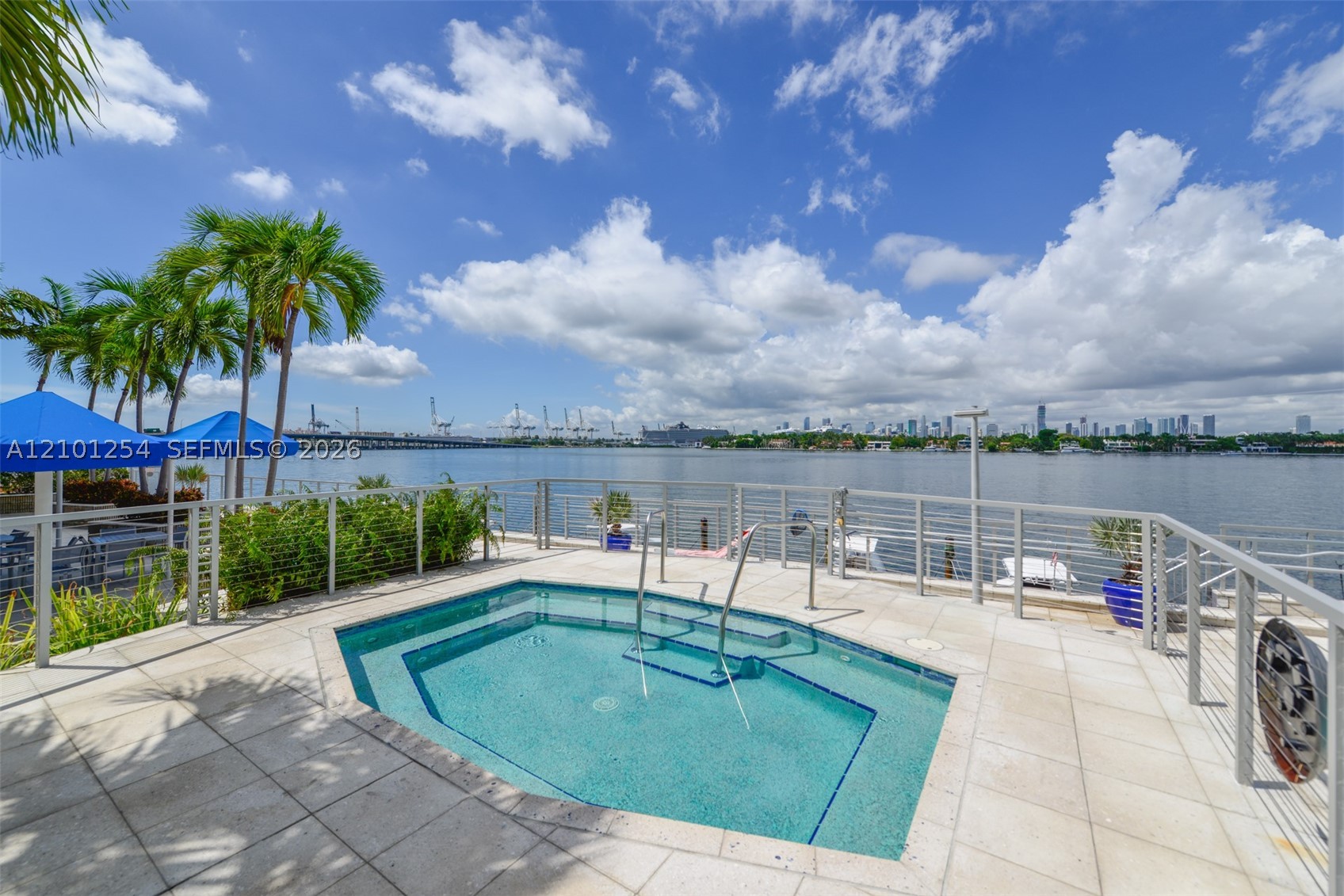 800 West Ave #629 Miami Beach, FL 33139
