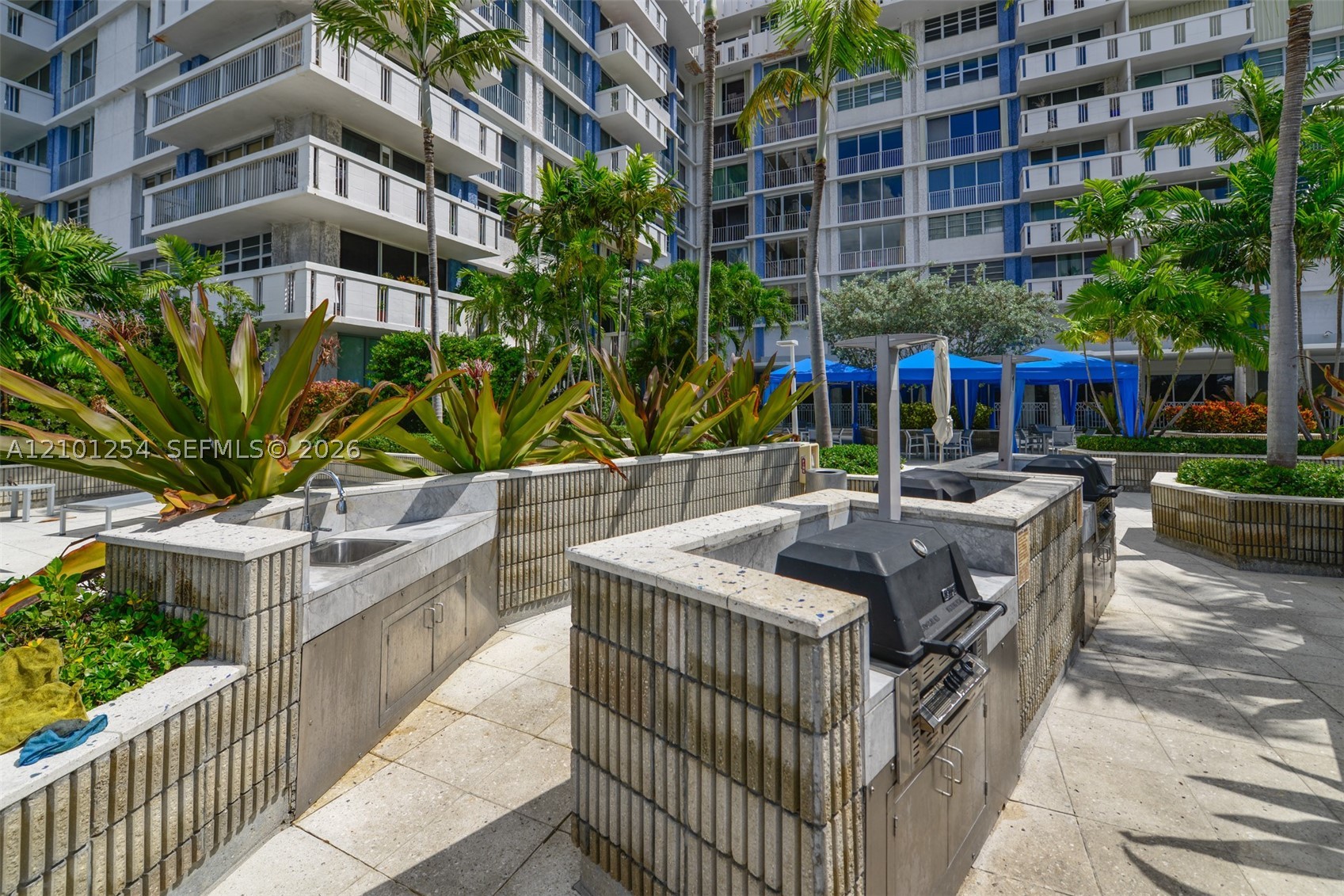 800 West Ave #629 Miami Beach, FL 33139