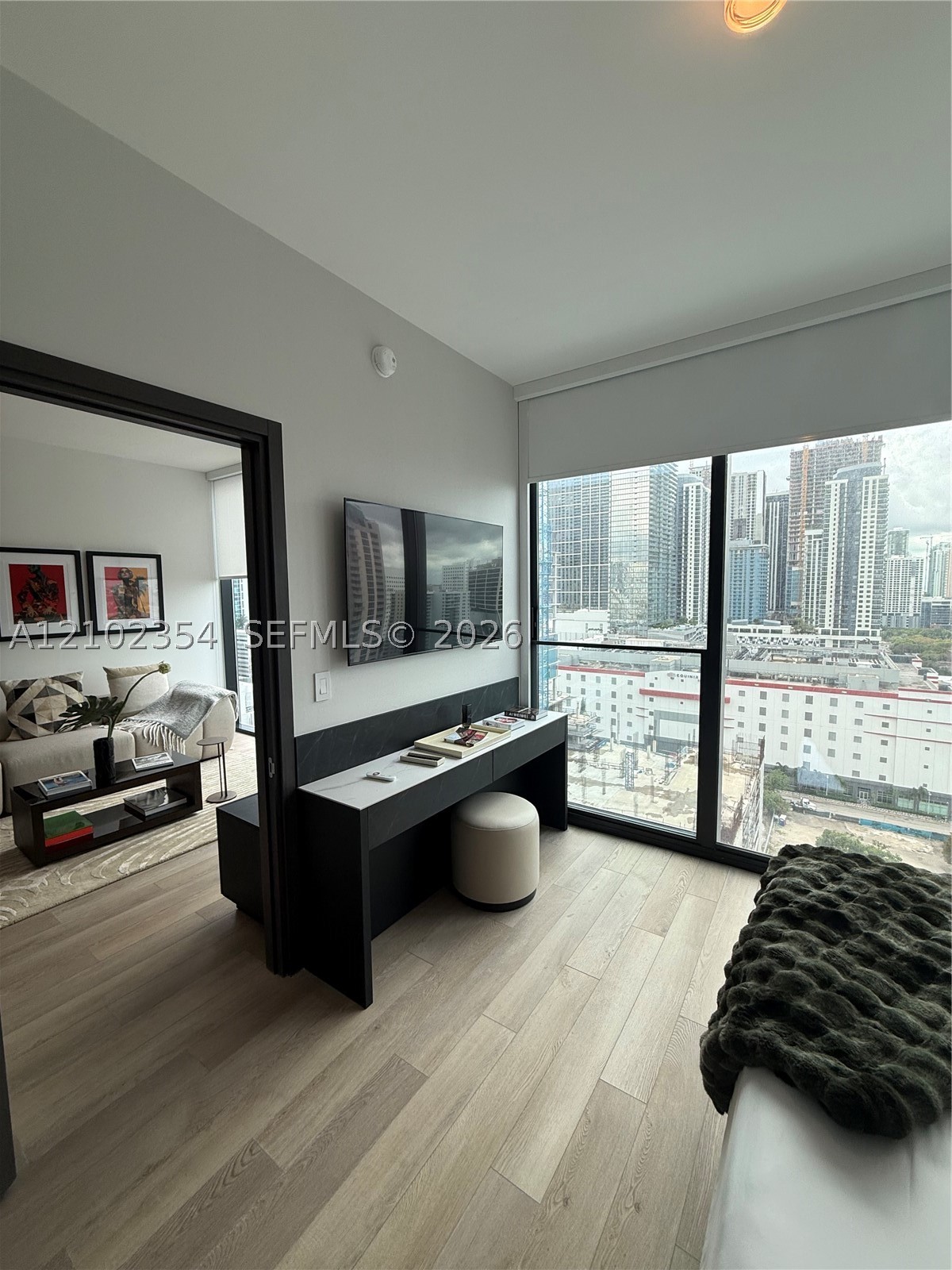 image E11EVEN Hotel & Residences9