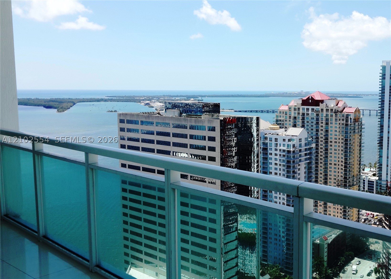 950 Brickell Bay Dr #4005
