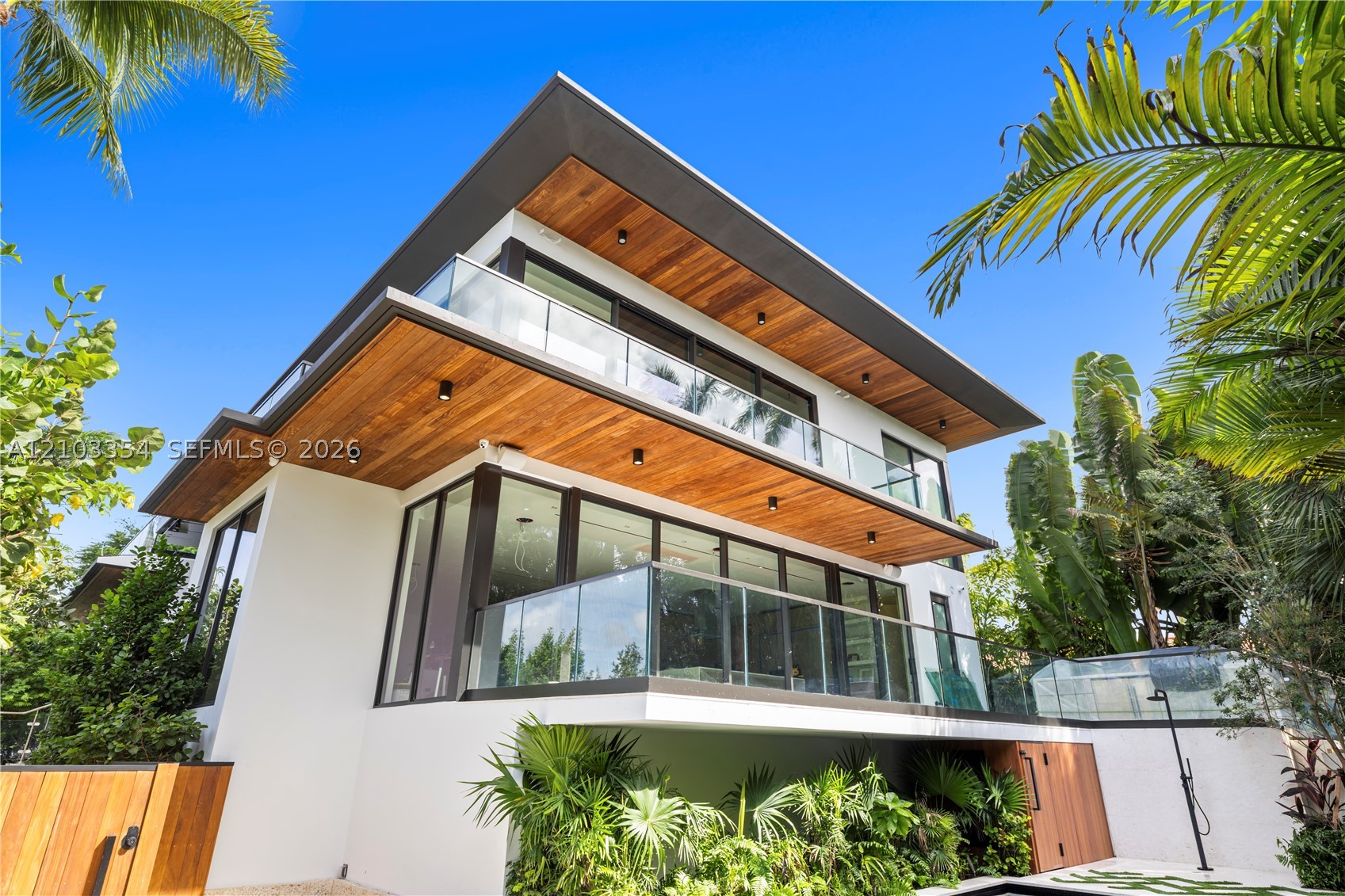 790 NE 77th Ter Miami, FL 33138