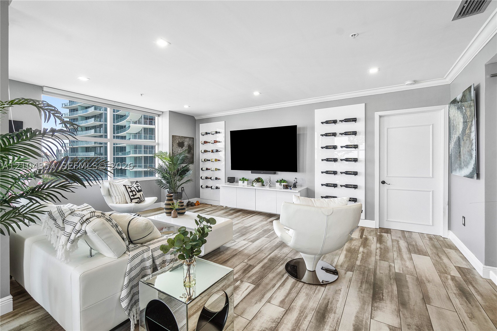 2110 N Ocean Blvd #10E Fort Lauderdale, FL 33305