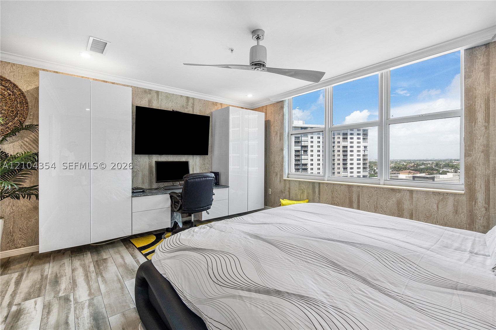 2110 N Ocean Blvd #10E Fort Lauderdale, FL 33305
