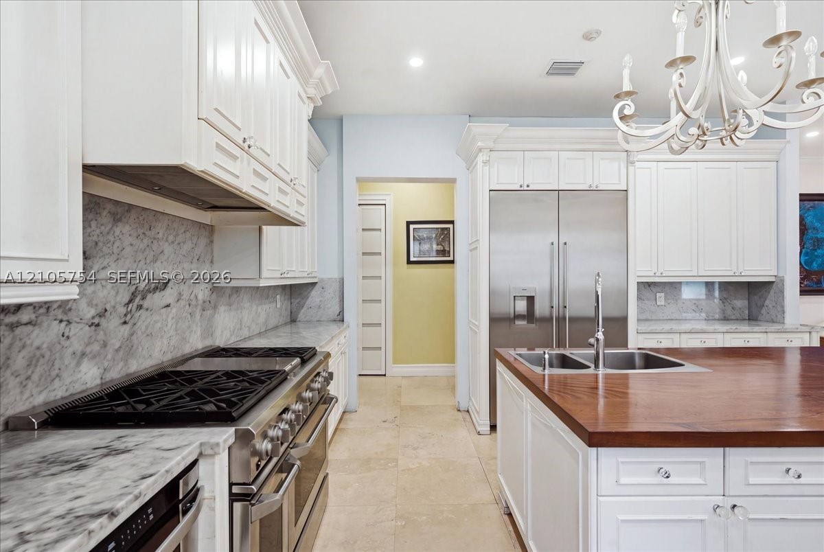 6011 SW 82nd St South Miami, FL 33143