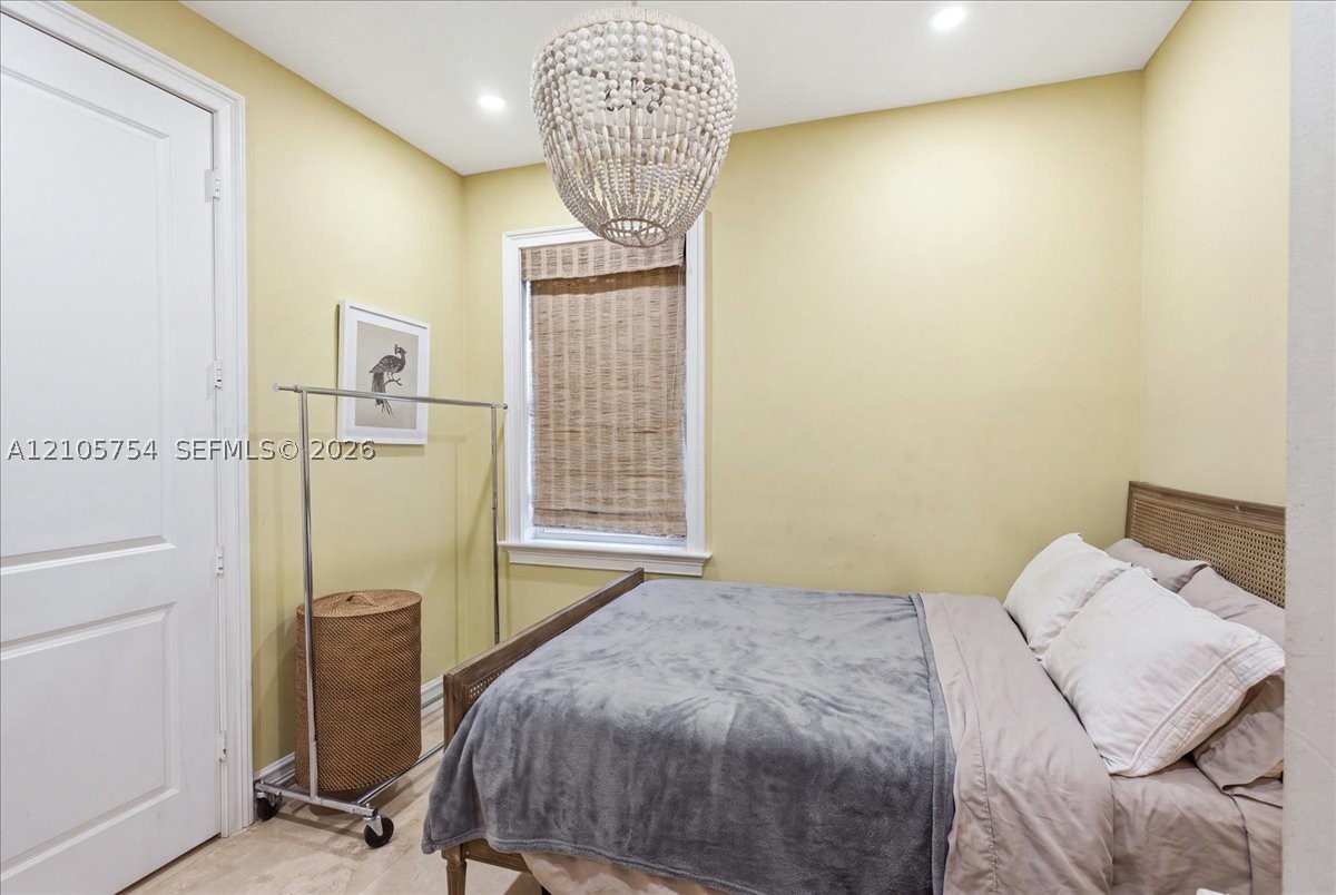 6011 SW 82nd St South Miami, FL 33143