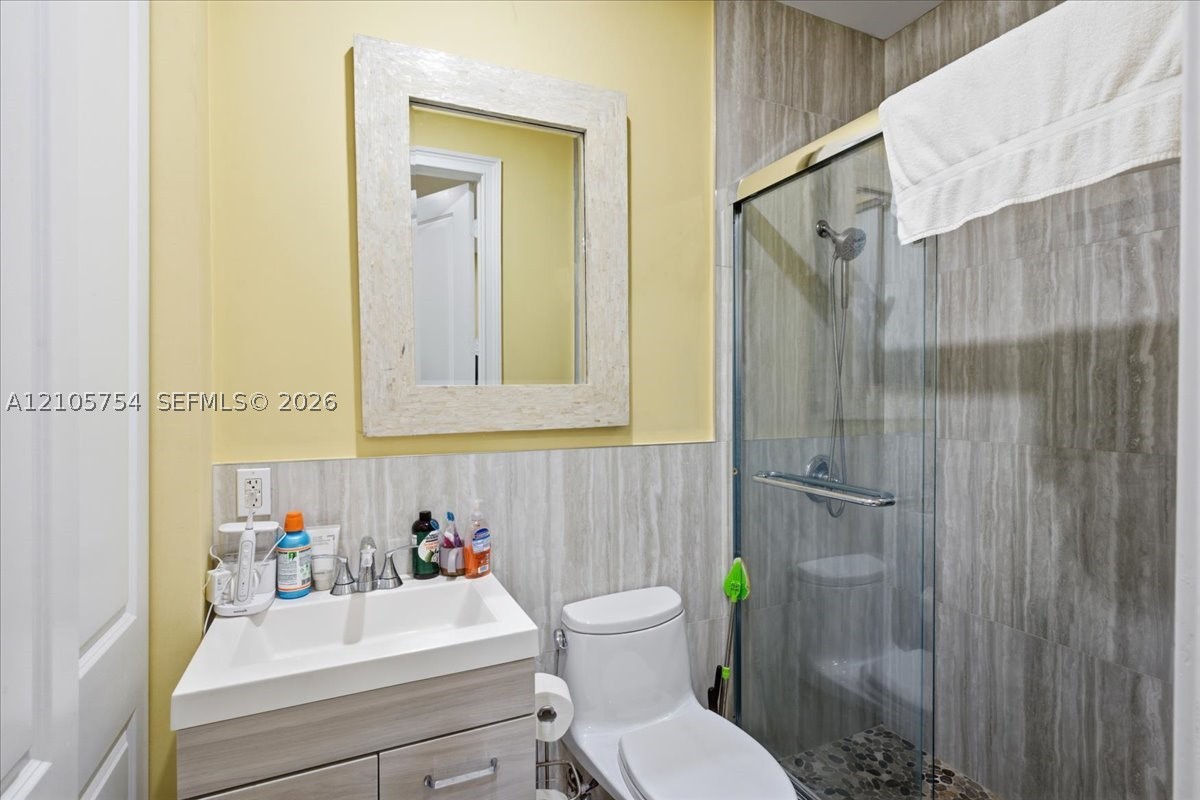 6011 SW 82nd St South Miami, FL 33143