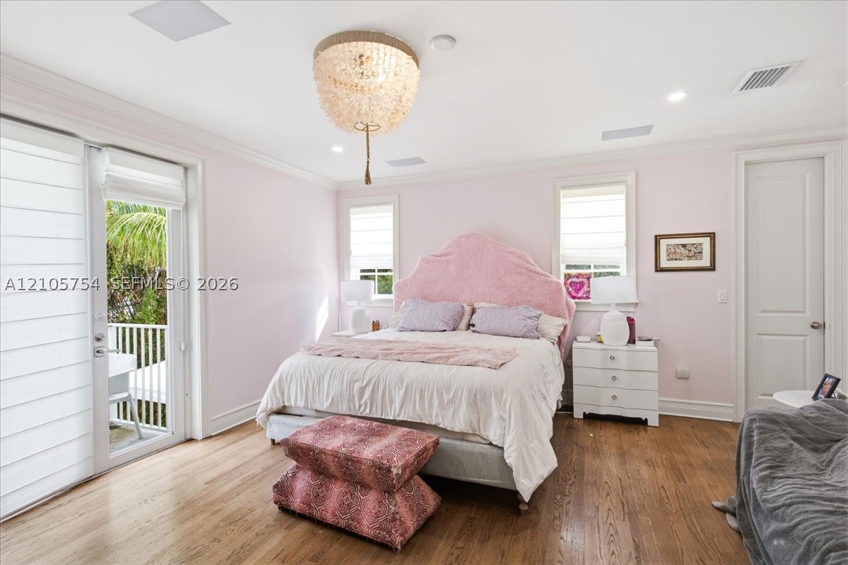6011 SW 82nd St South Miami, FL 33143