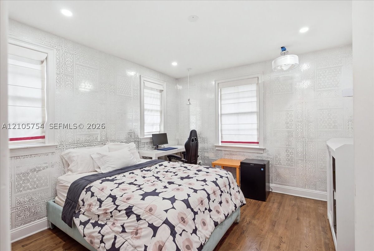6011 SW 82nd St South Miami, FL 33143
