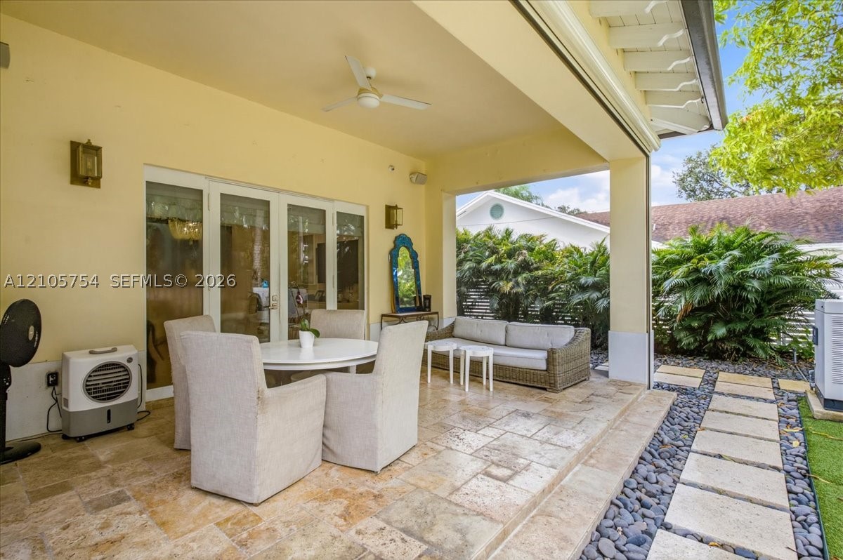 6011 SW 82nd St South Miami, FL 33143