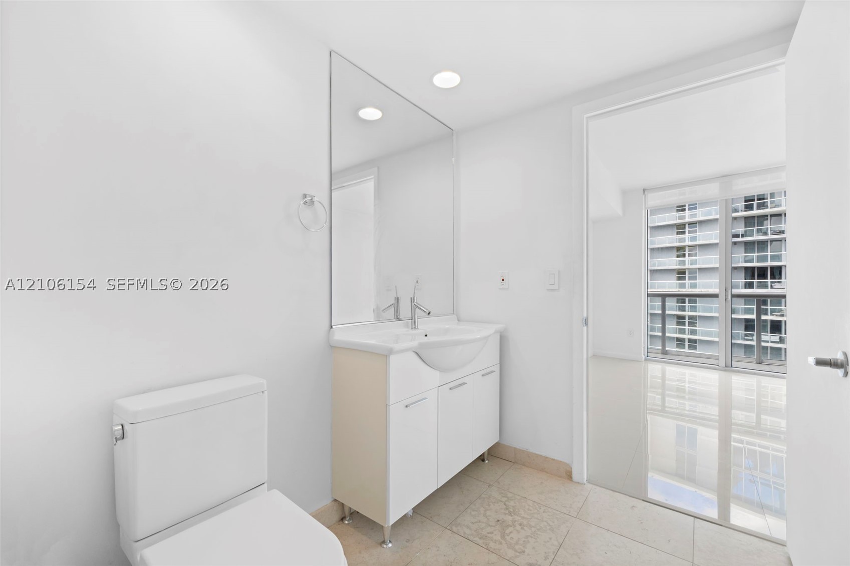 image Icon Brickell I10