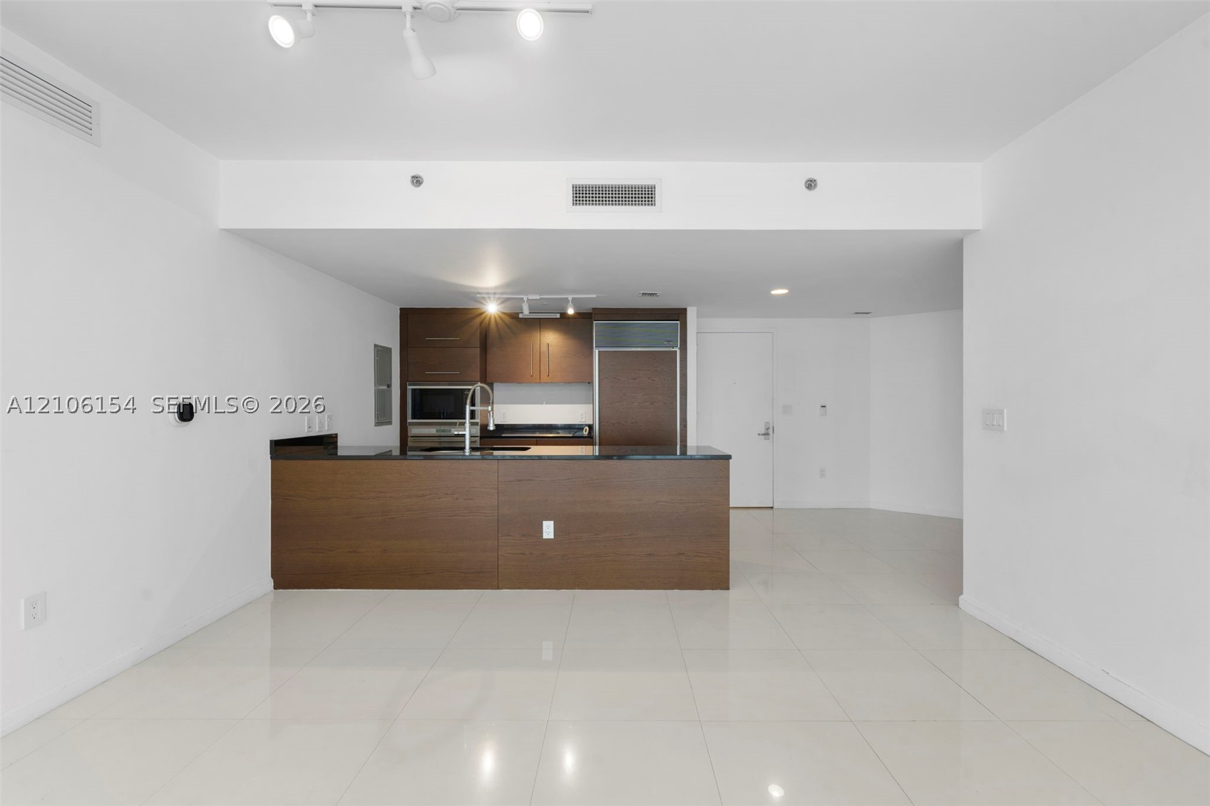 image Icon Brickell I6