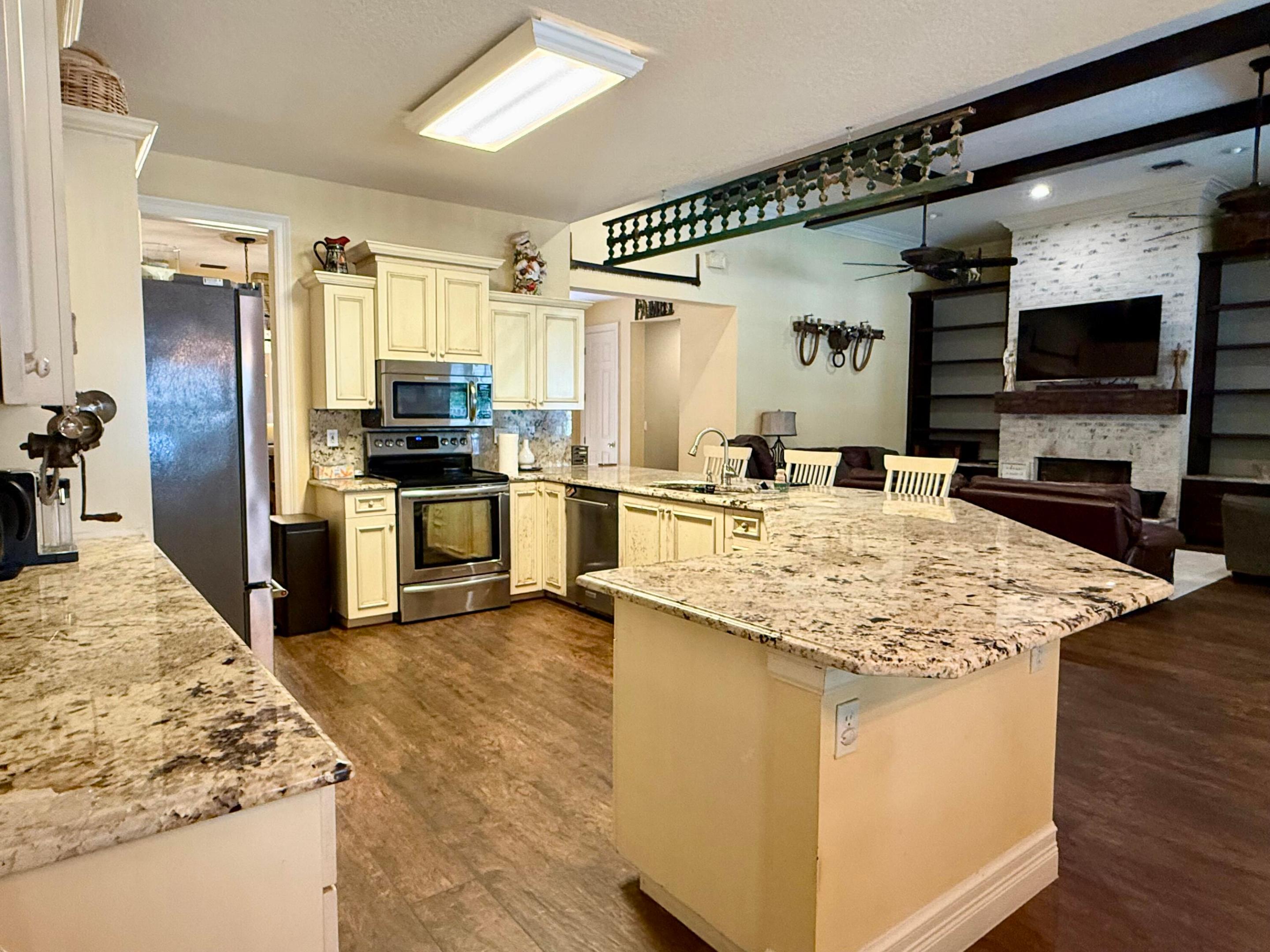 18122 Burr Oak Jupiter, FL 33478