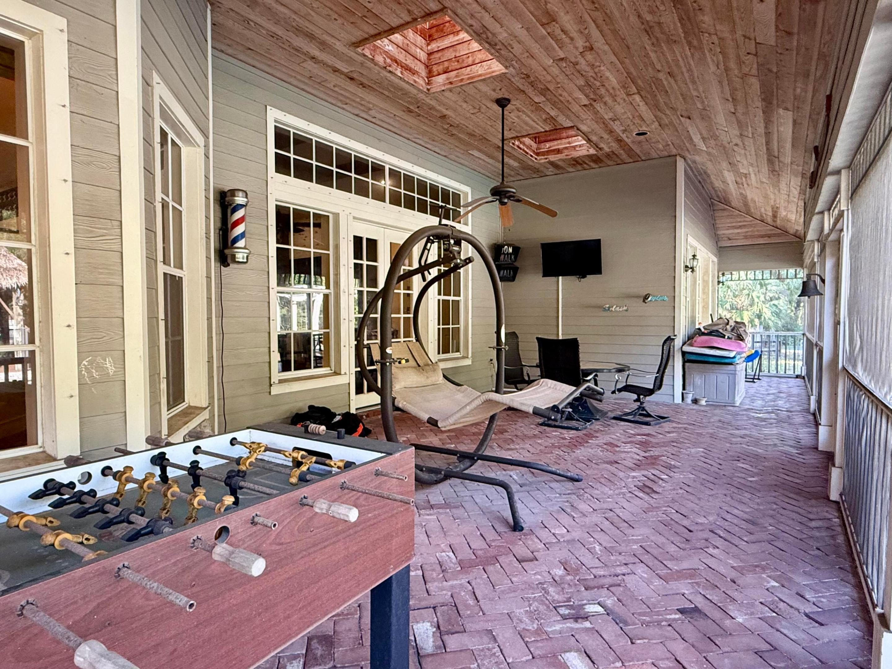 18122 Burr Oak Jupiter, FL 33478