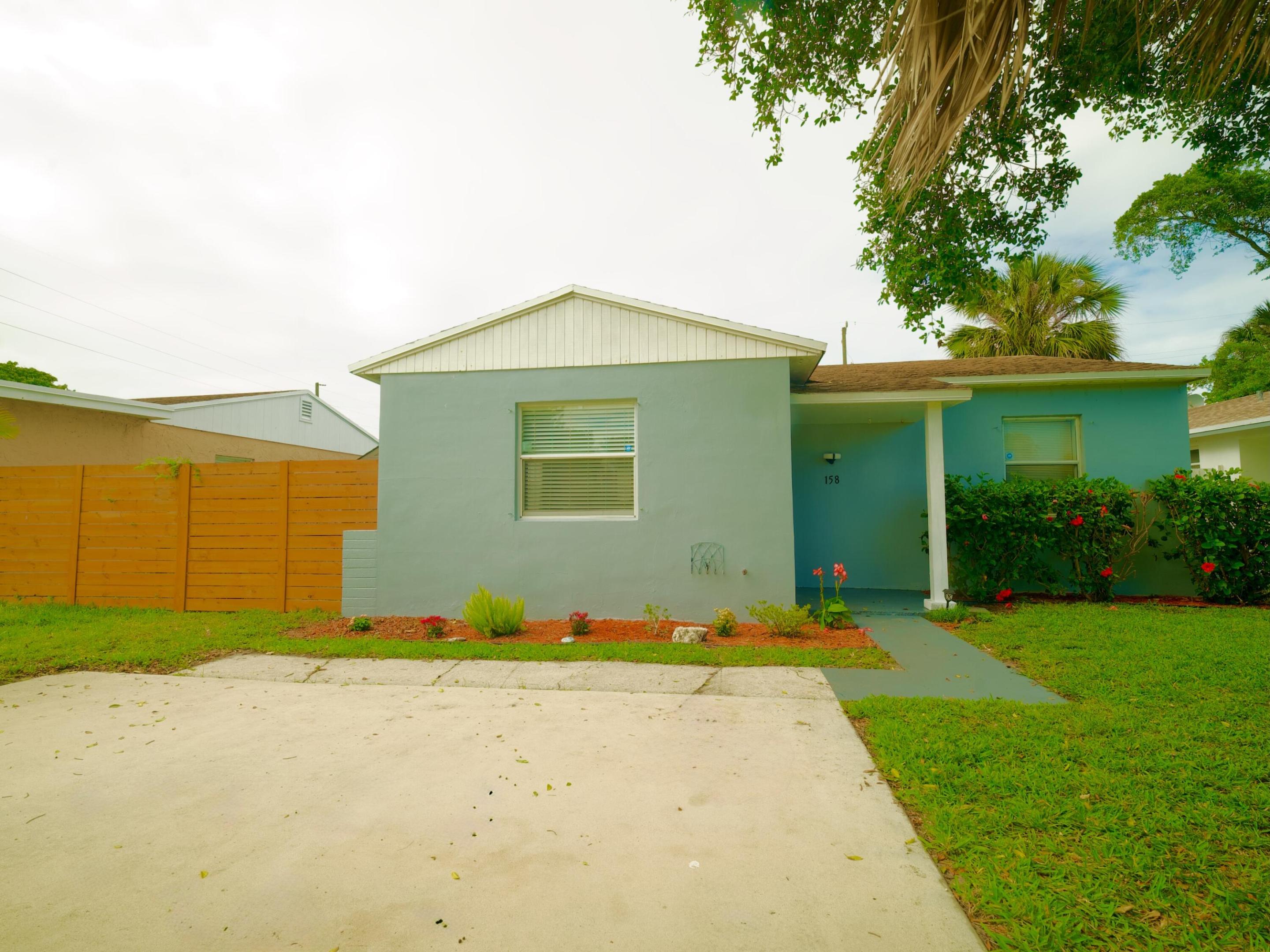 158 W 25th