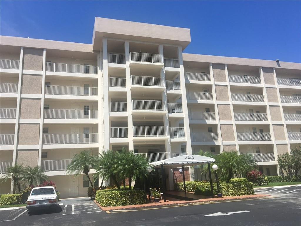 2851 S Palm Aire #309