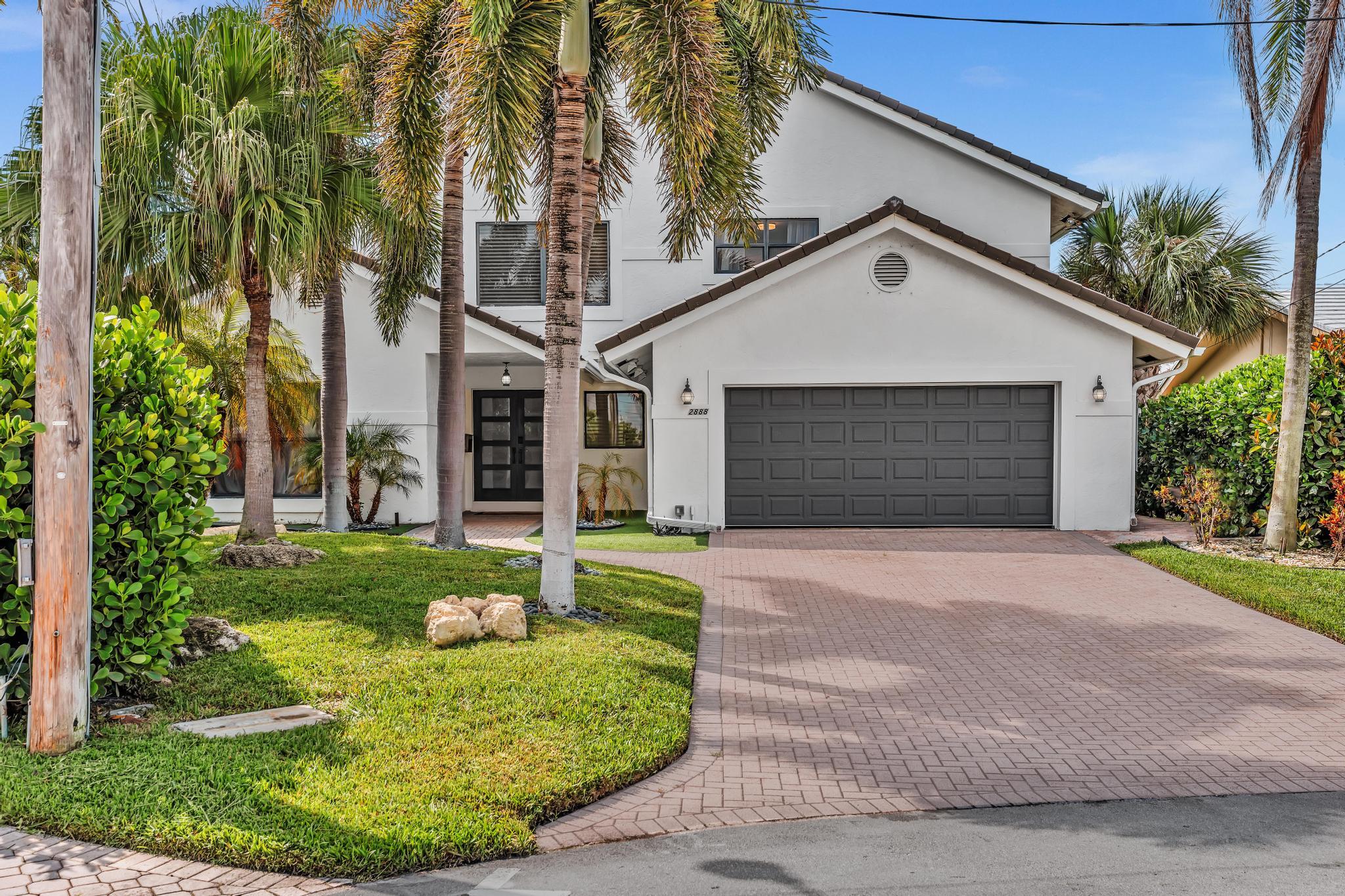 2888 NE 33rd Lighthouse Point, FL 33064