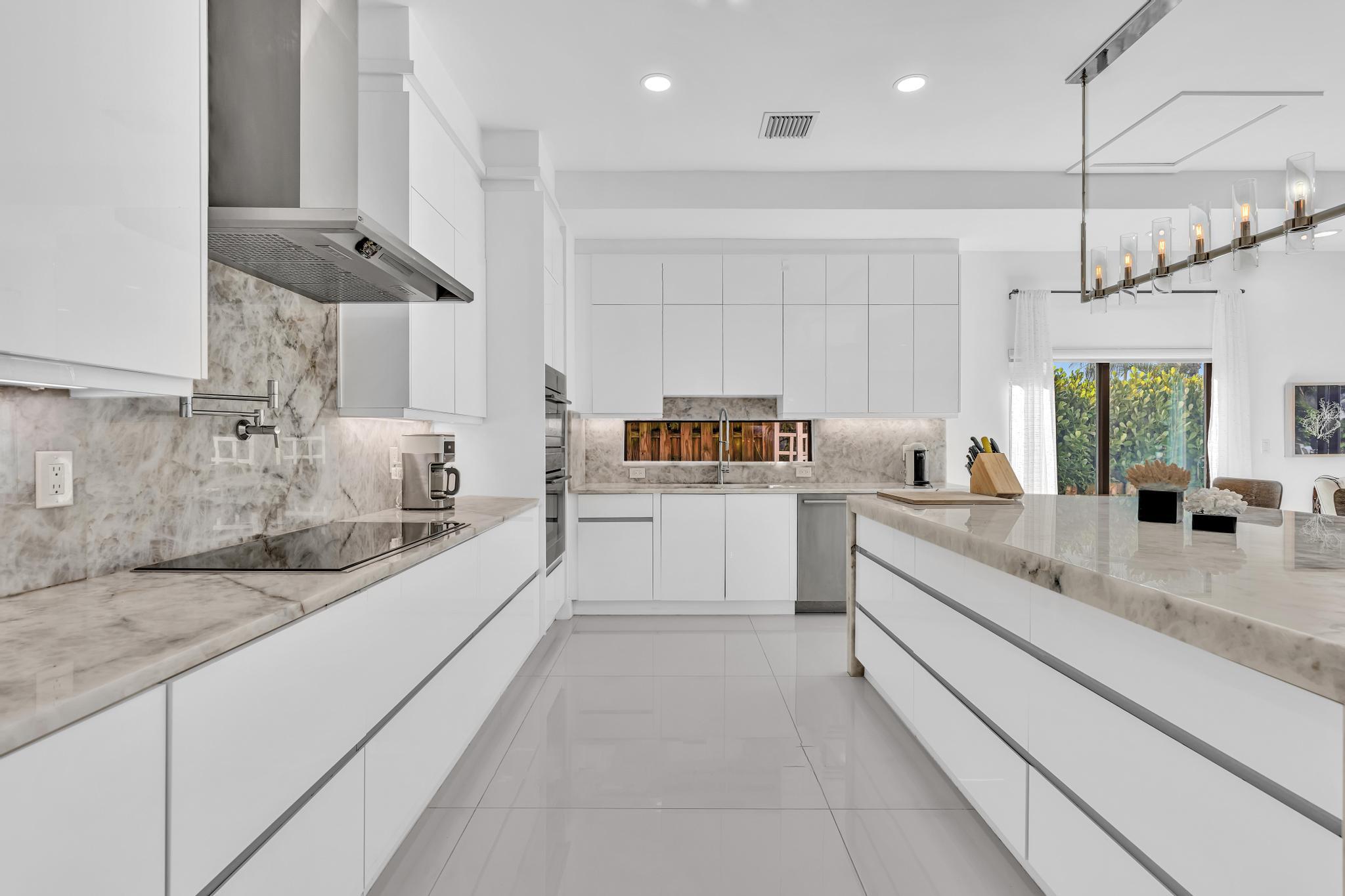 2888 NE 33rd Lighthouse Point, FL 33064