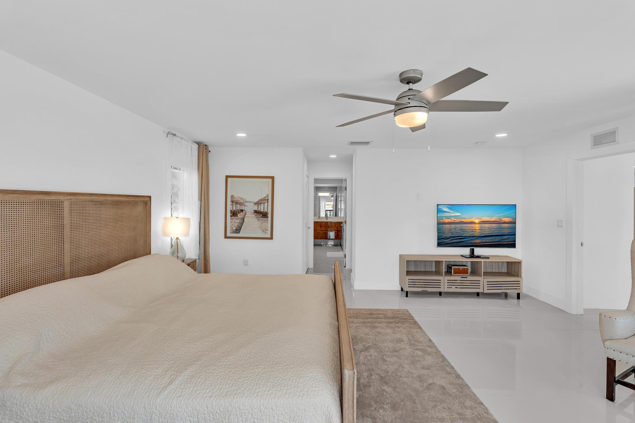 2888 NE 33rd Lighthouse Point, FL 33064
