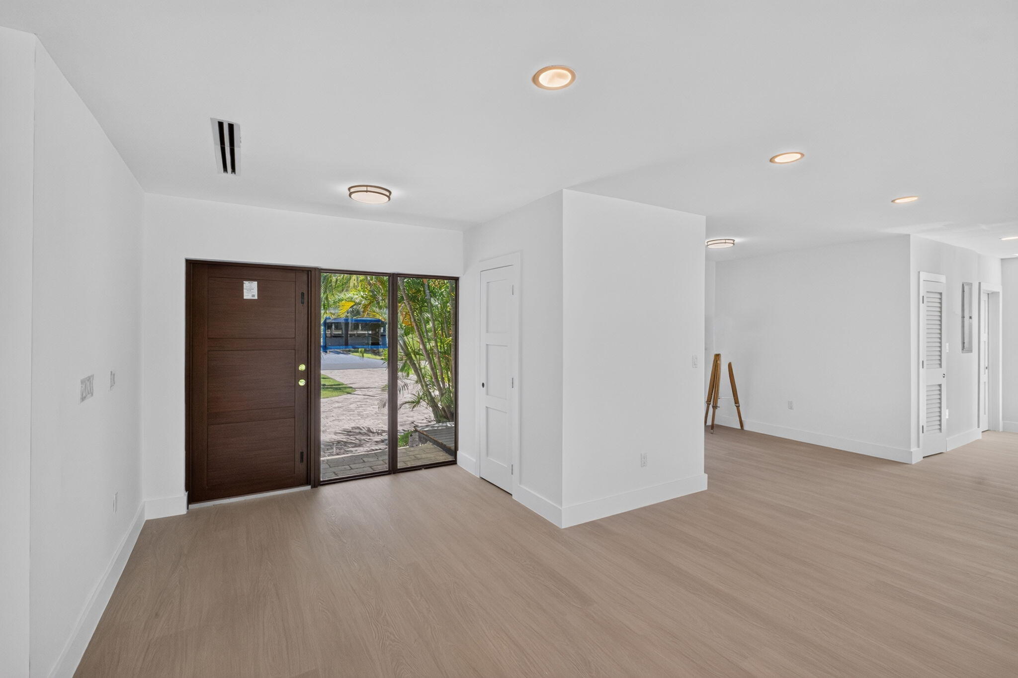 631 N Mashta Key Biscayne, FL 33149