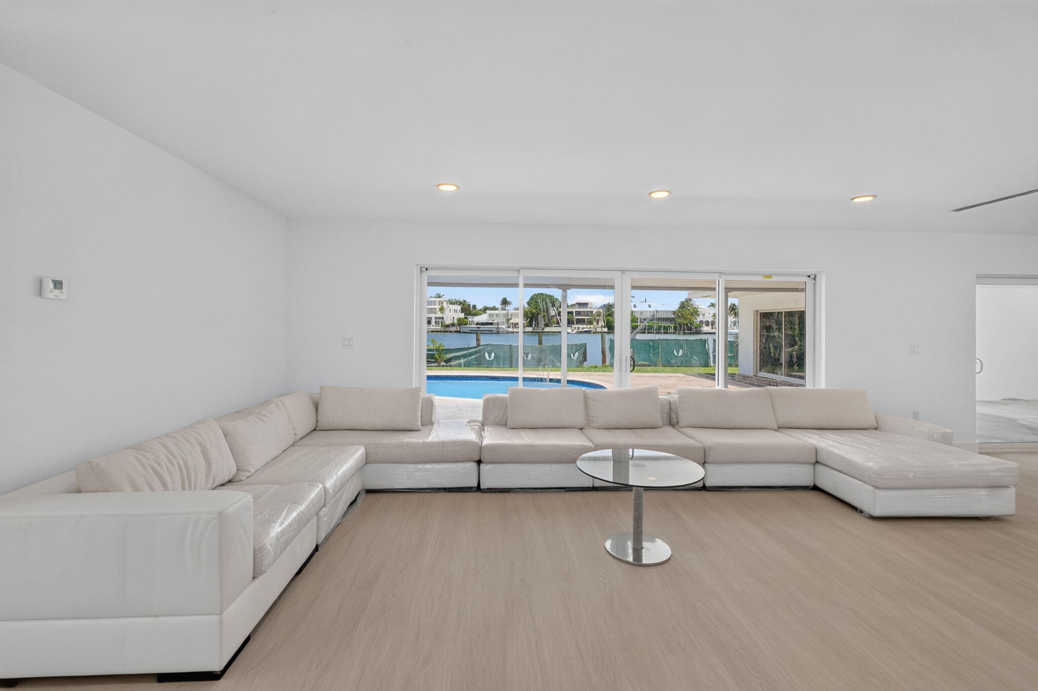 631 N Mashta Key Biscayne, FL 33149