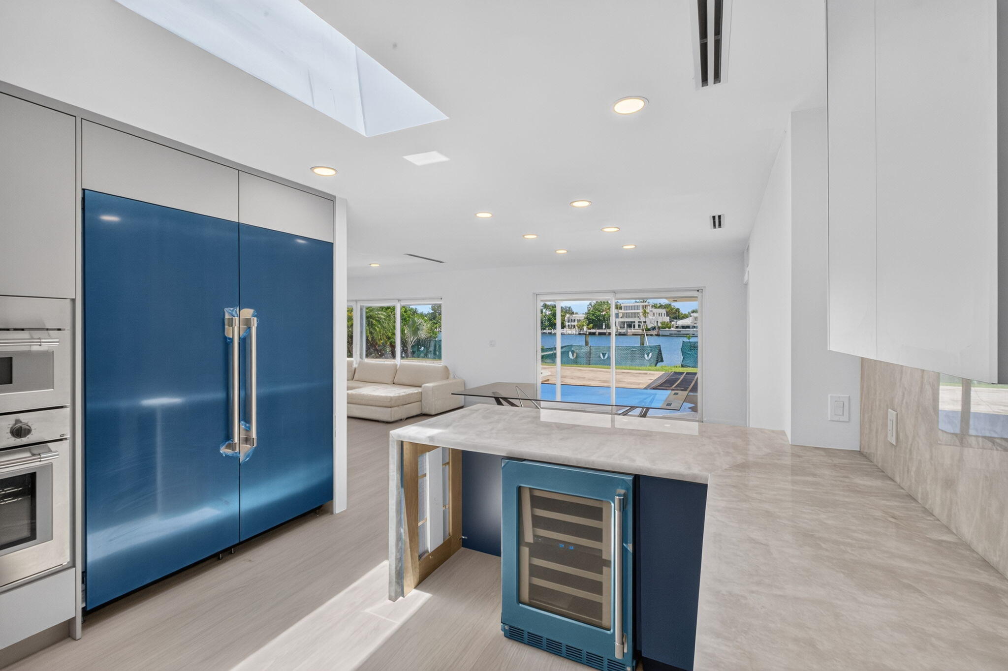 631 N Mashta Key Biscayne, FL 33149