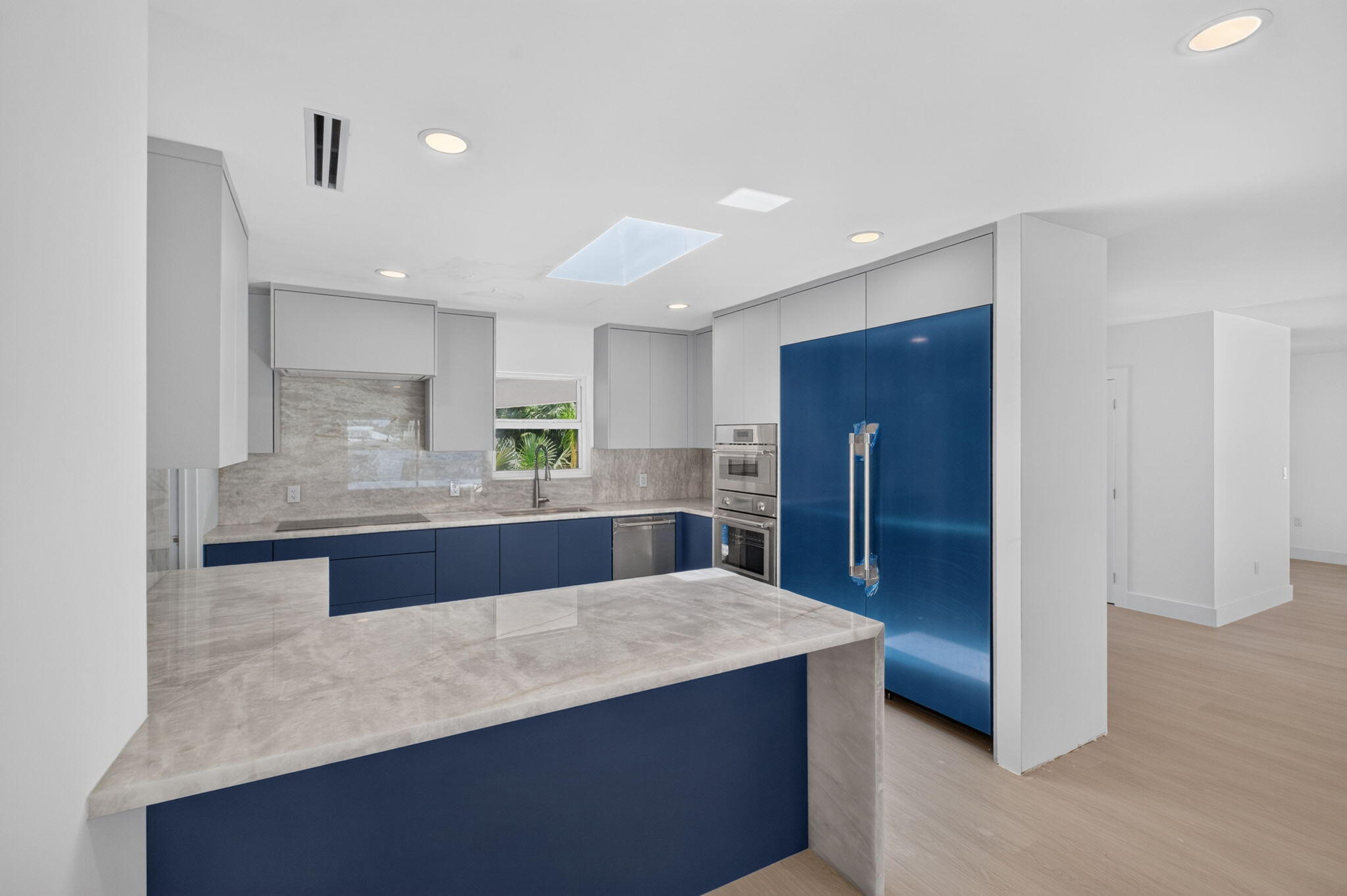 631 N Mashta Key Biscayne, FL 33149