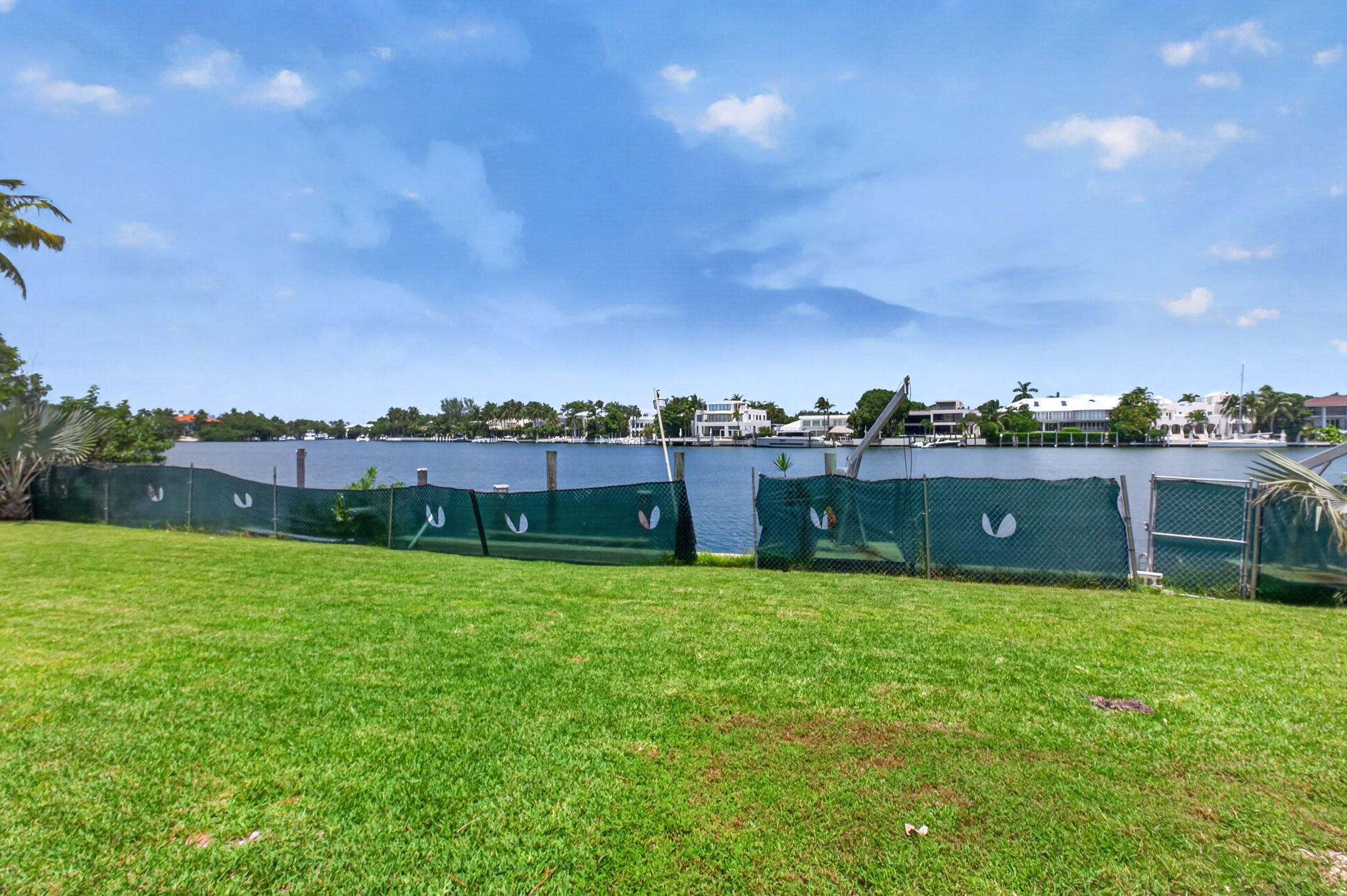 631 N Mashta Key Biscayne, FL 33149