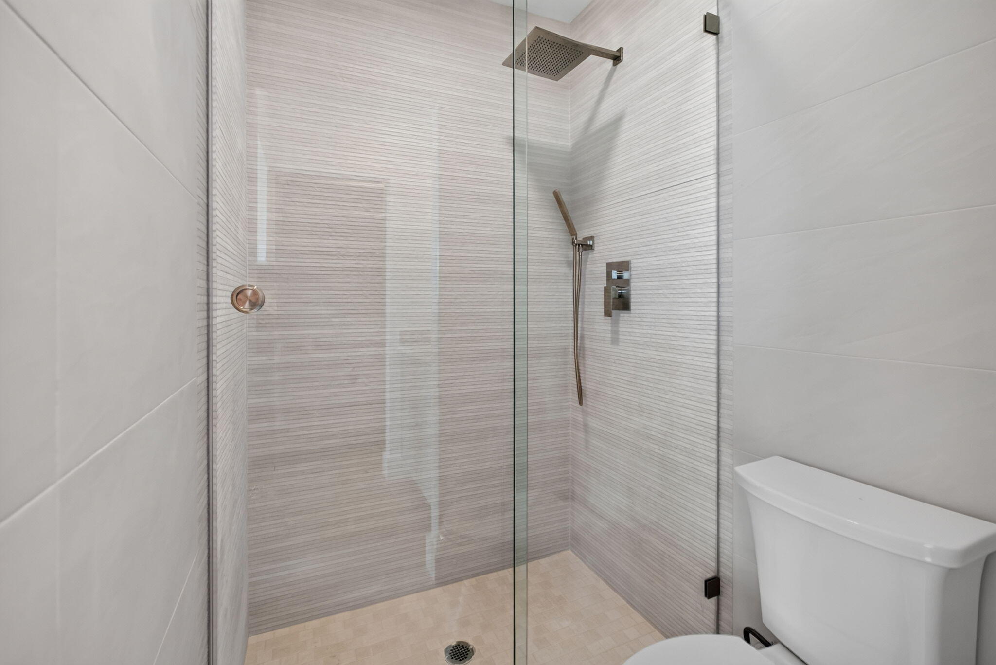 631 N Mashta Key Biscayne, FL 33149