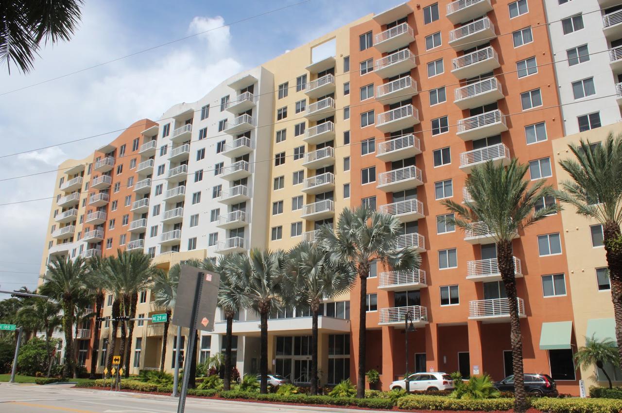 image The Venture at Aventura0