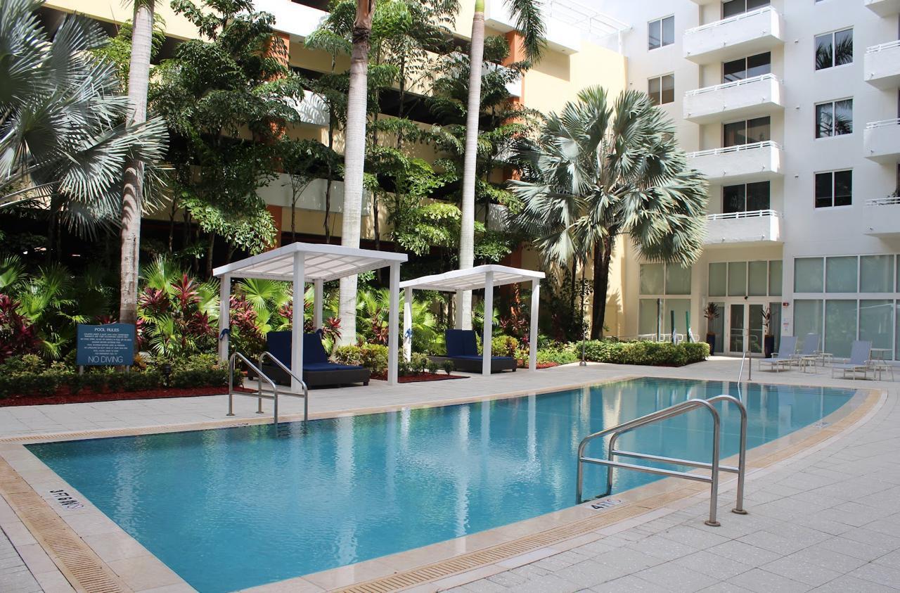 image The Venture at Aventura11
