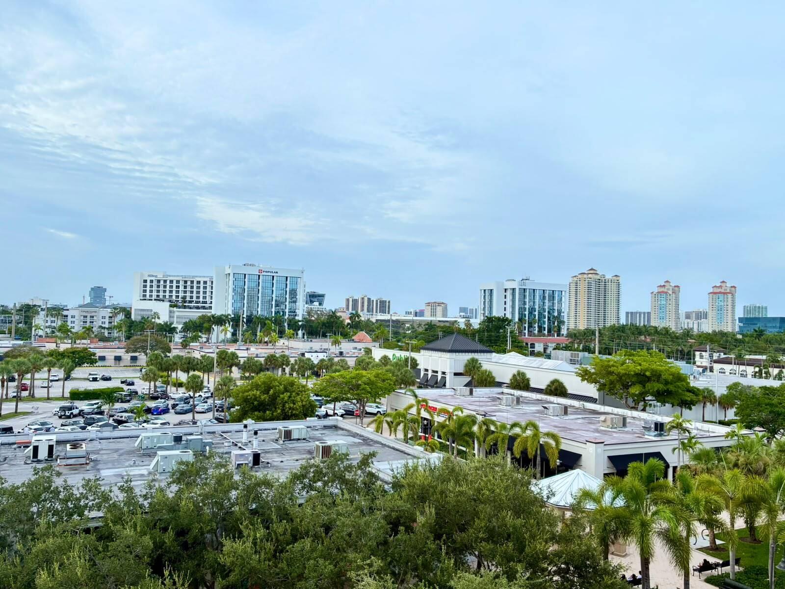 image The Venture at Aventura12