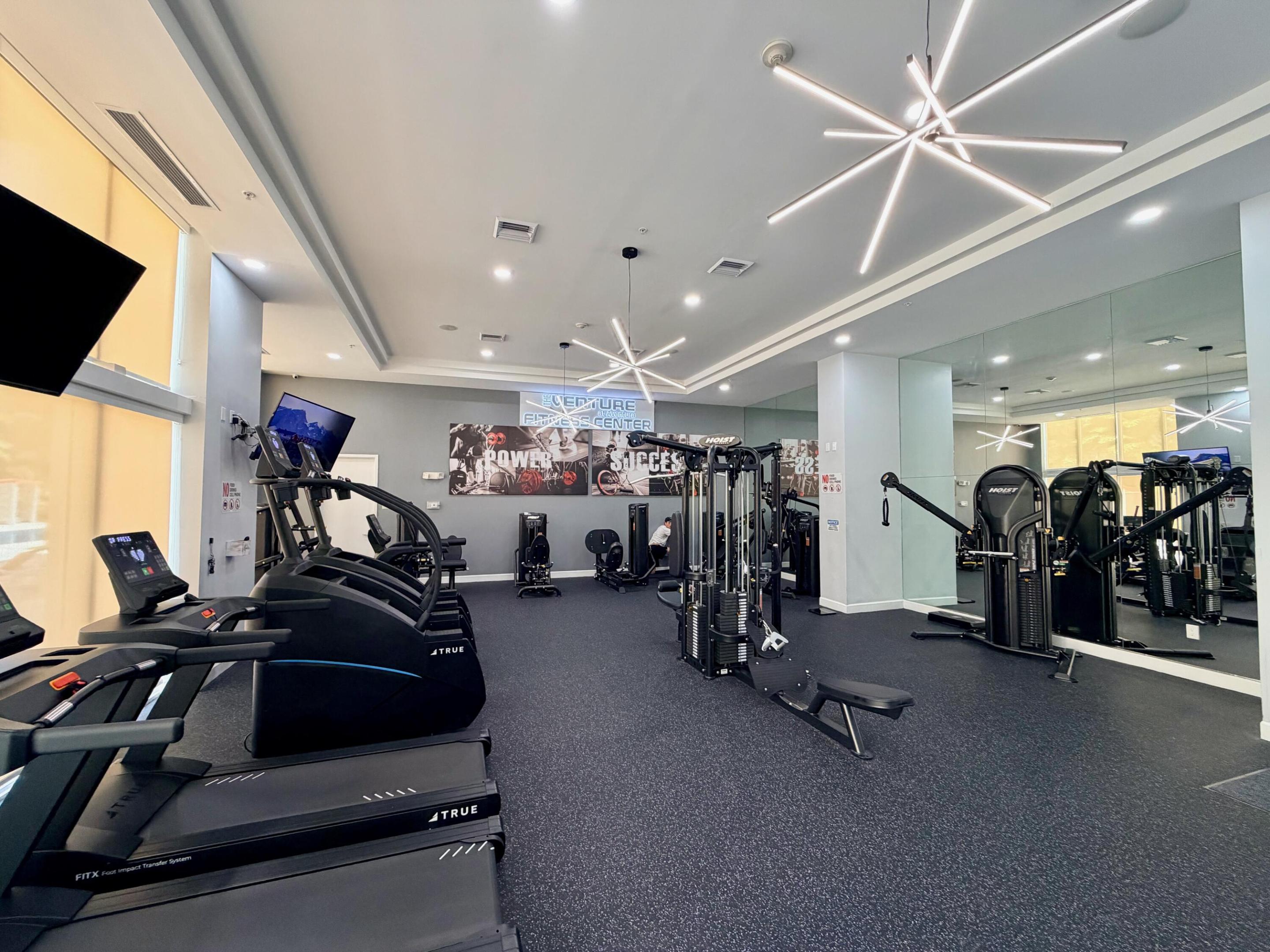 image The Venture at Aventura20