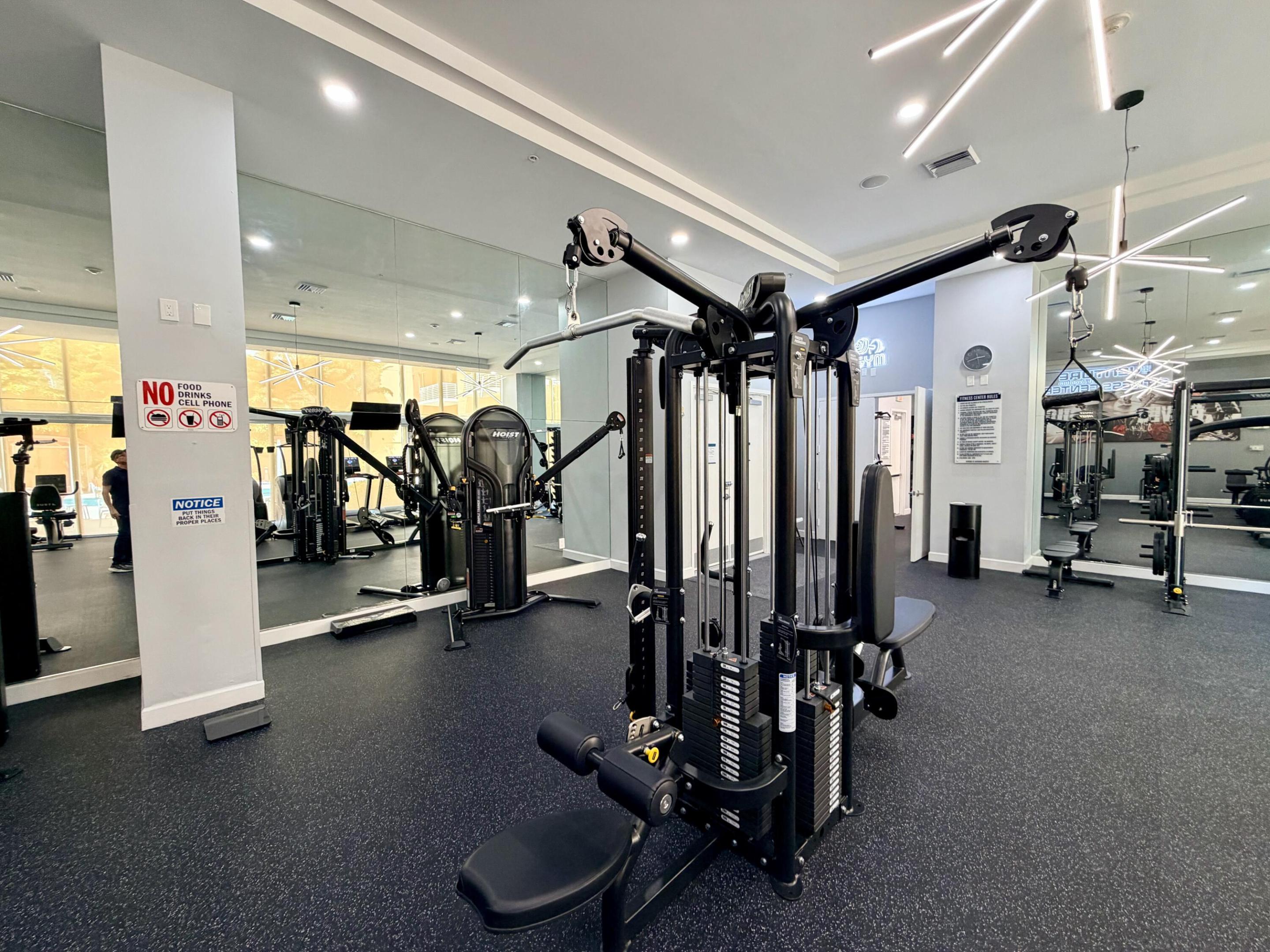 image The Venture at Aventura23