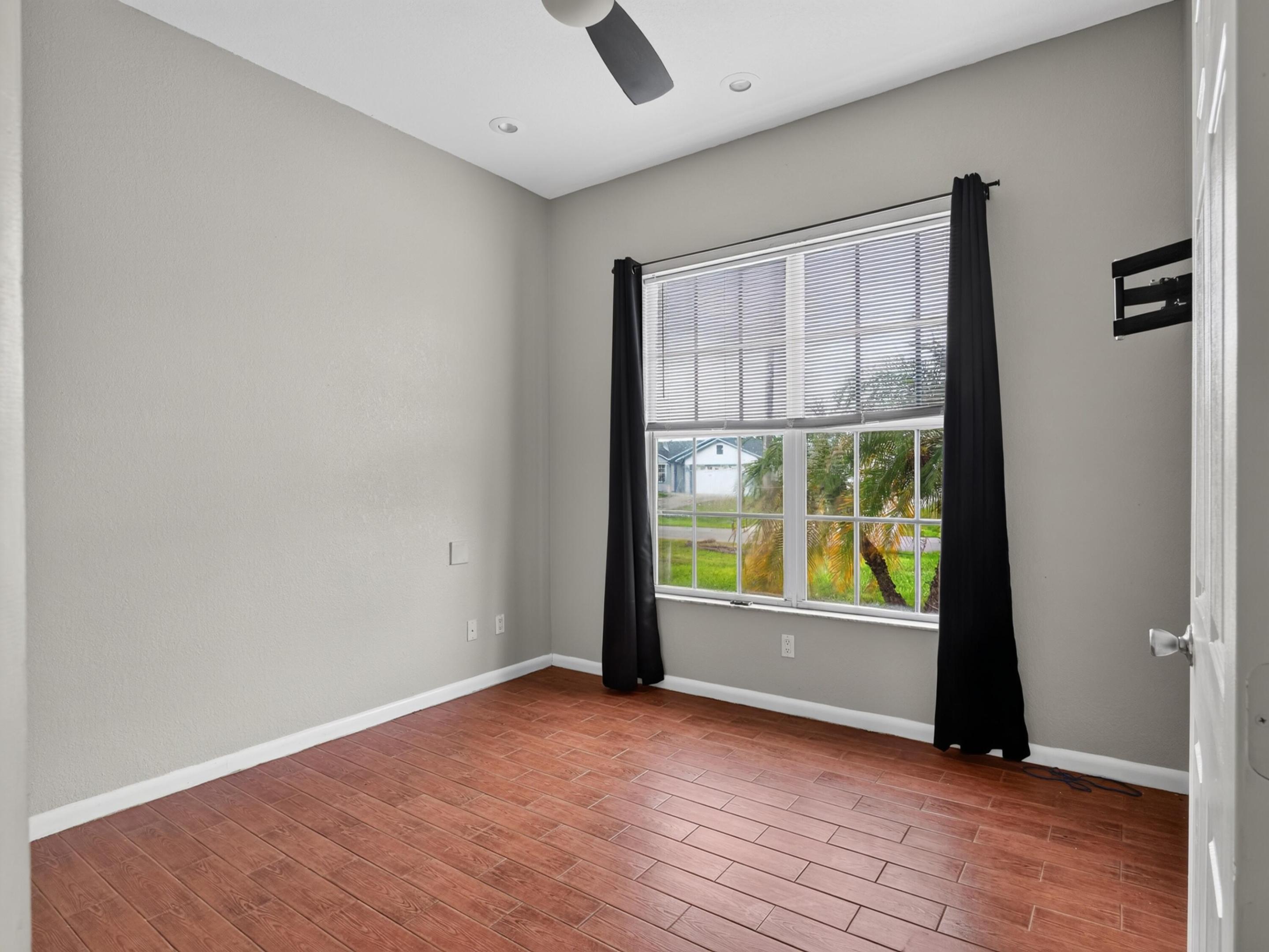 4059 SW Kamsler Port St Lucie, FL 34953