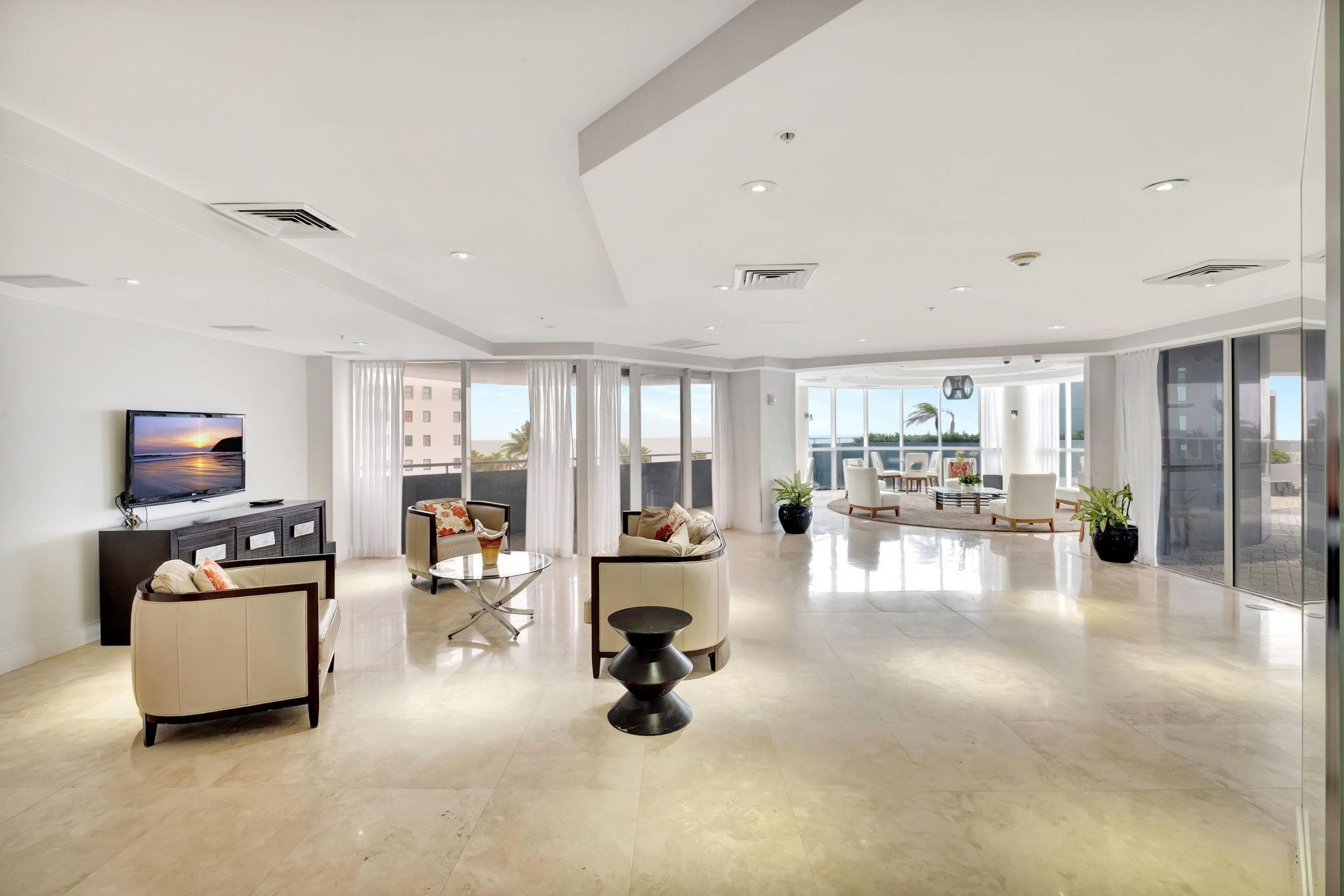 6301 Collins #2603 Miami Beach, FL 33141