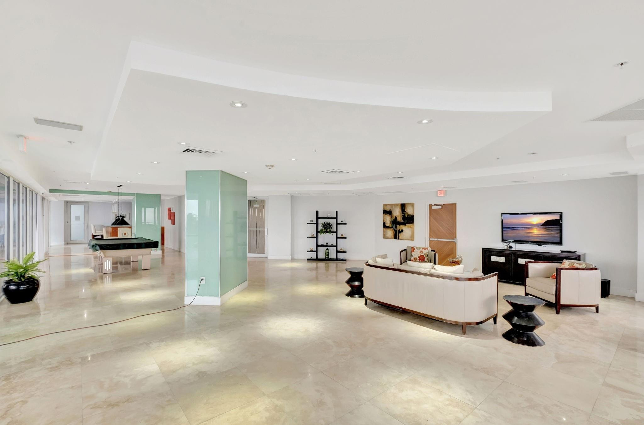 6301 Collins #2603 Miami Beach, FL 33141