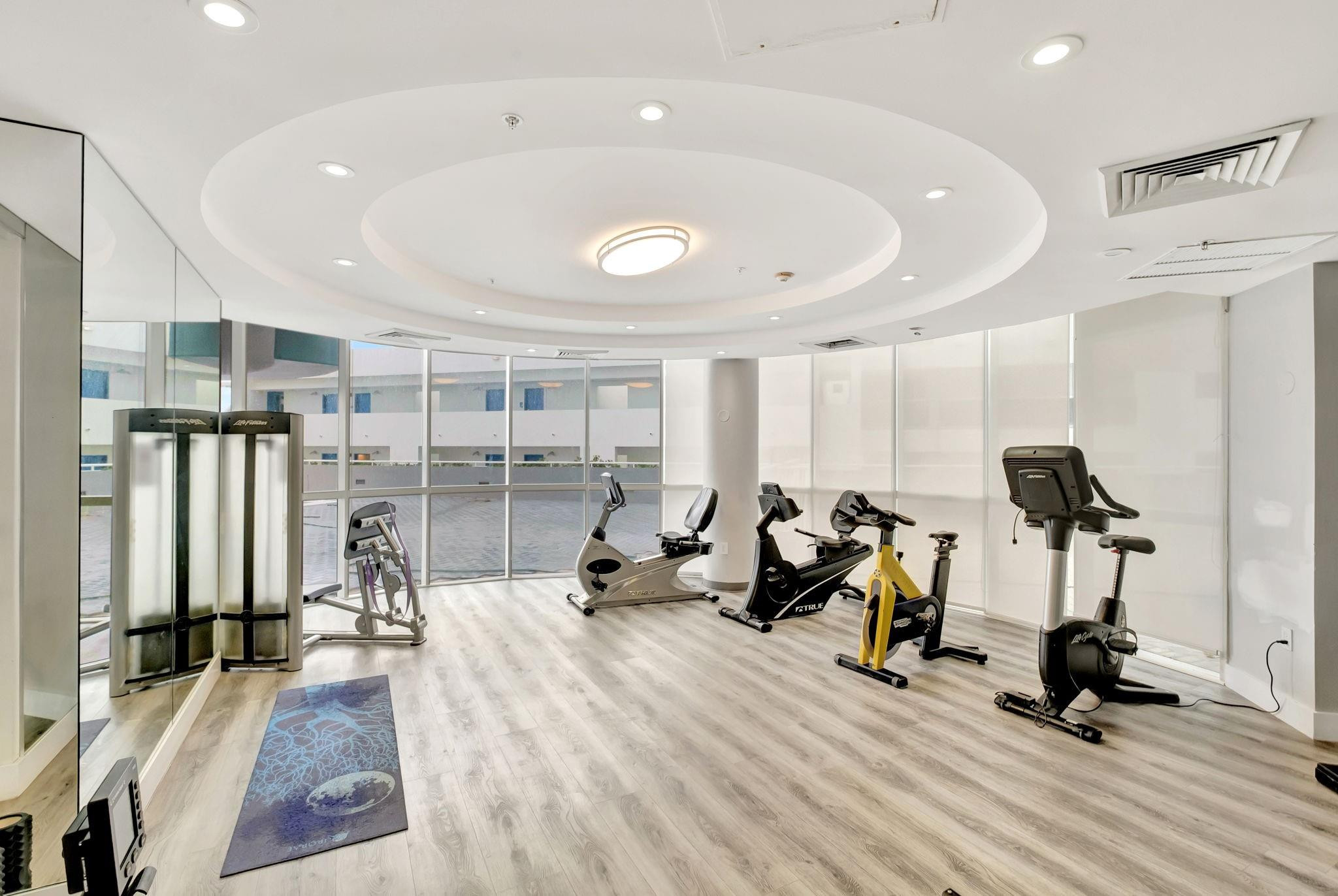 6301 Collins #2603 Miami Beach, FL 33141