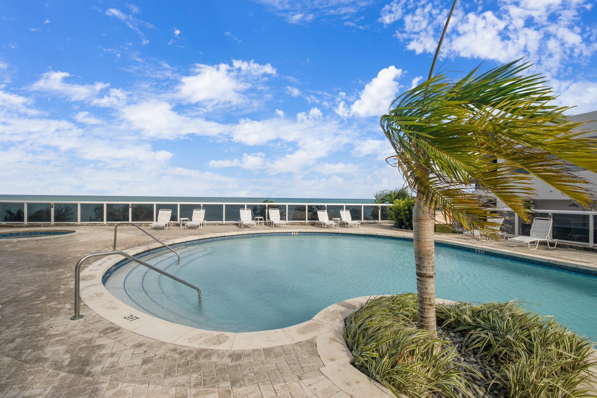 6301 Collins #2603 Miami Beach, FL 33141
