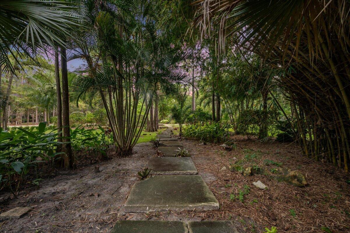 6723 Audubon Trl Wellington, FL 33449