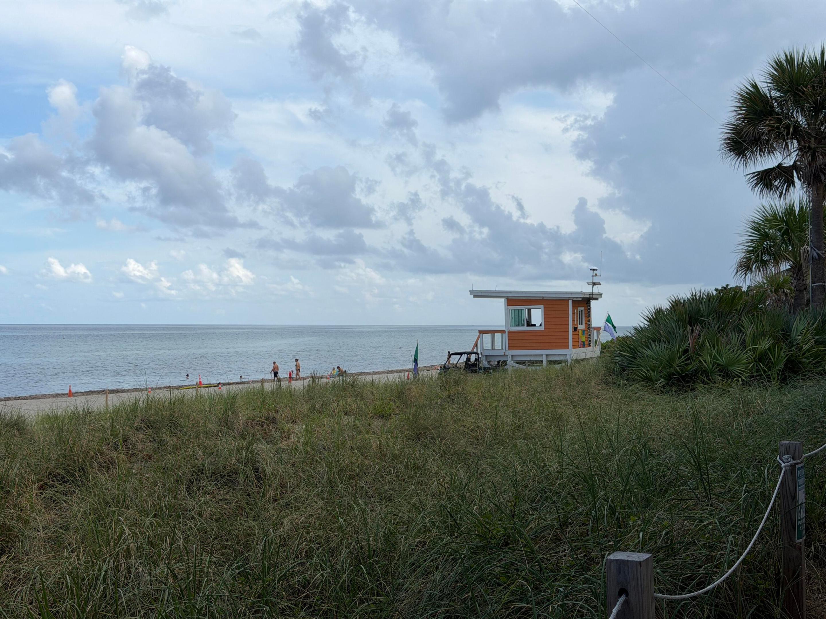 image Beachwalk Condominium29