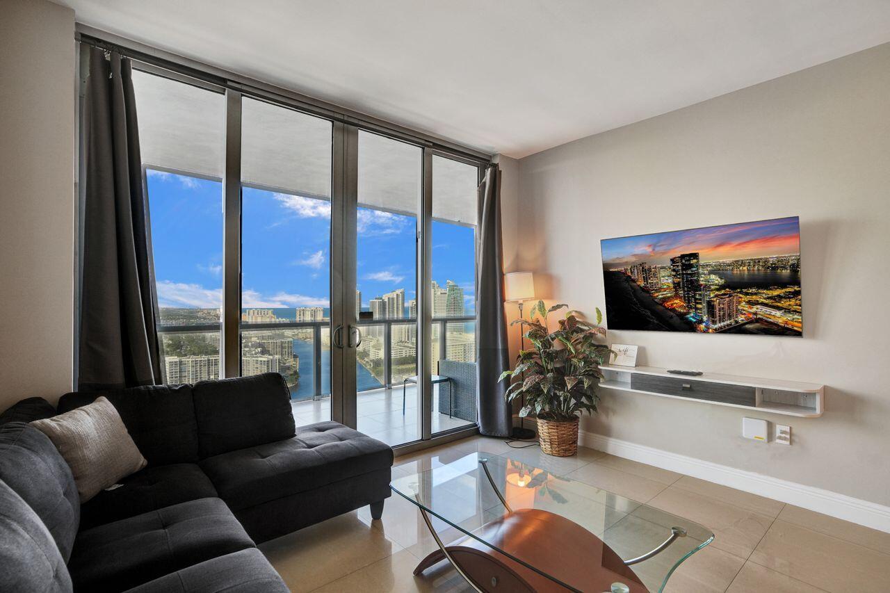 image Beachwalk Condominium5