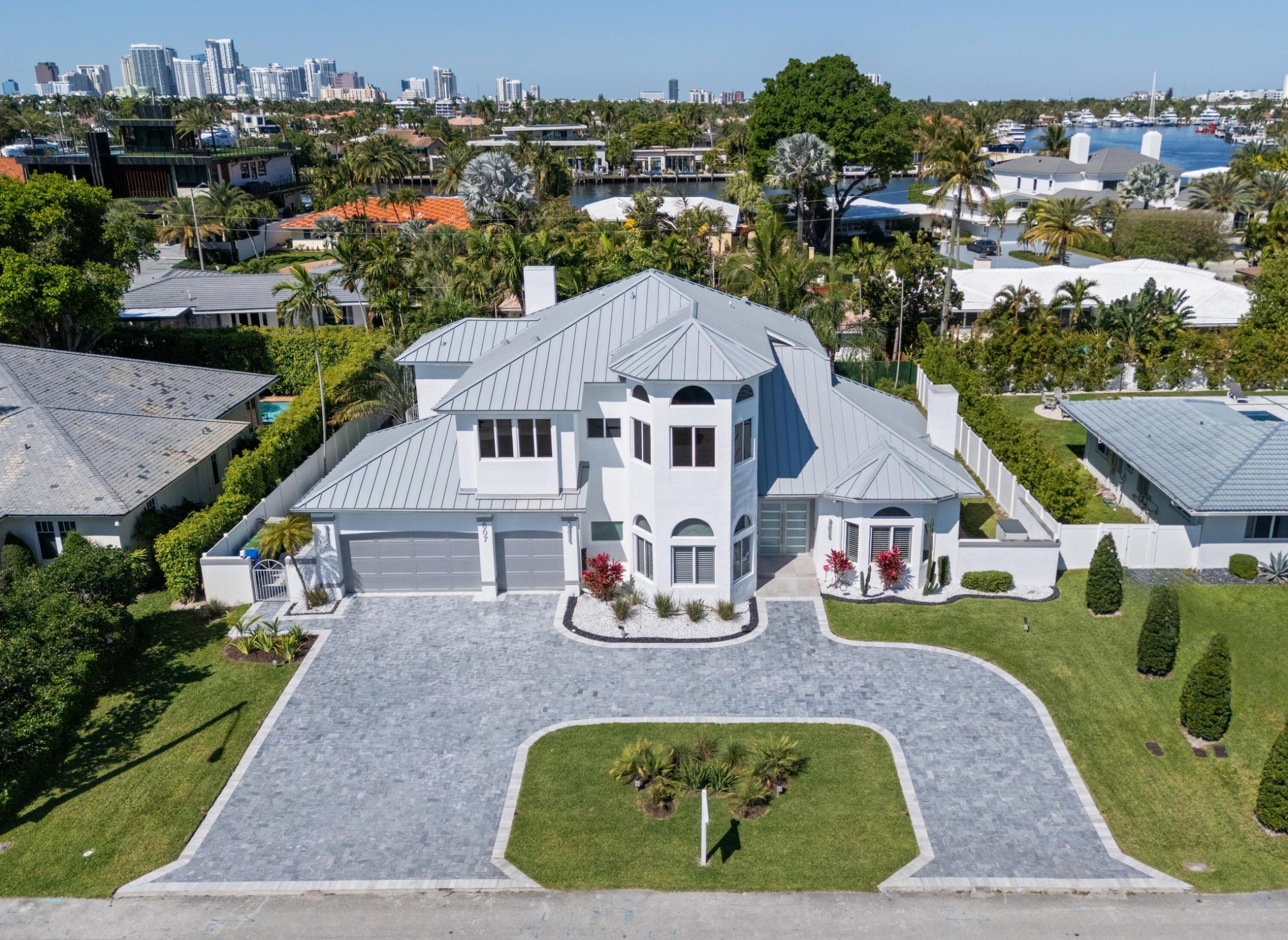 607 Intracoastal Dr
