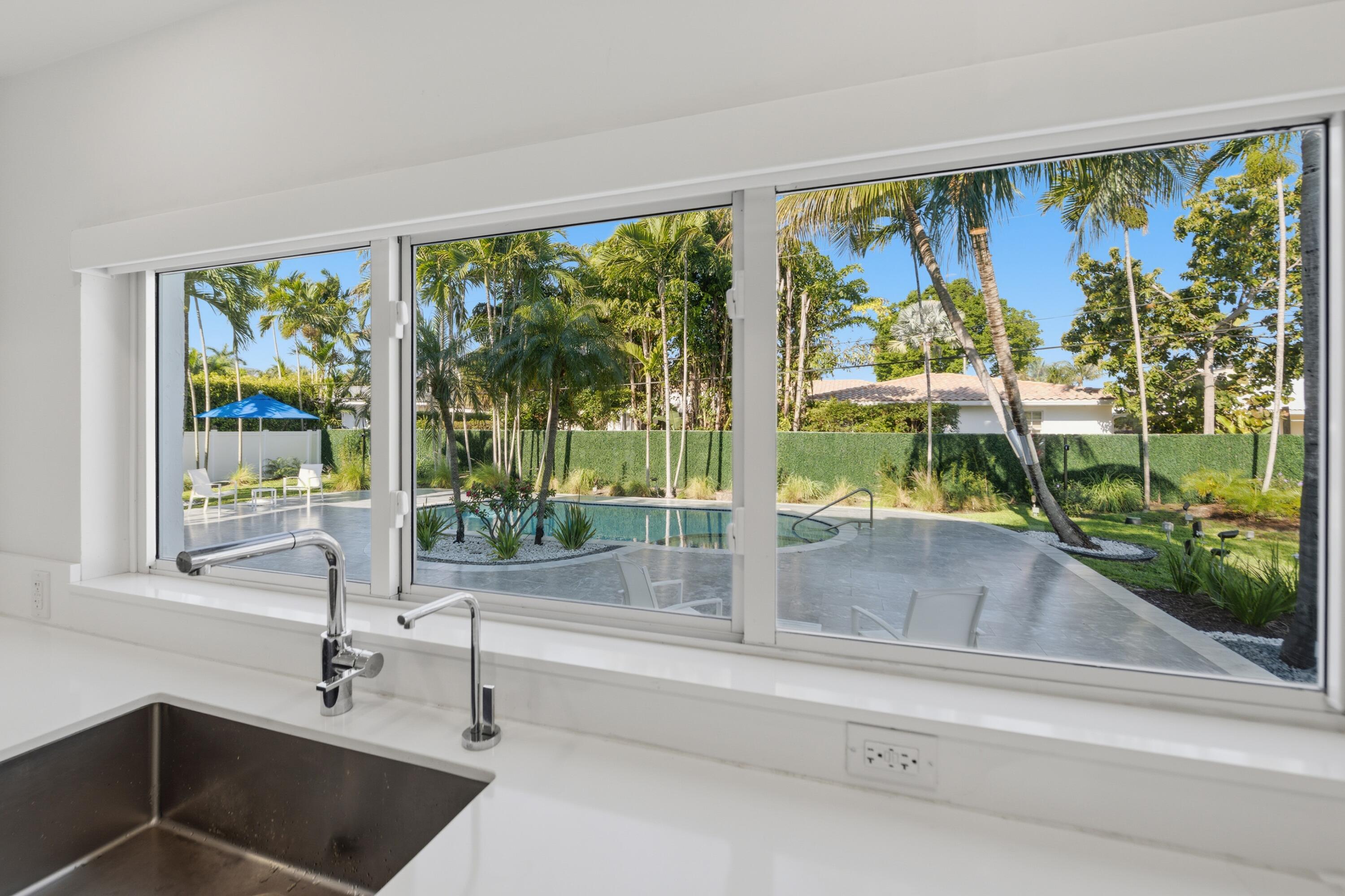 607 Intracoastal Dr Fort Lauderdale, FL 33304