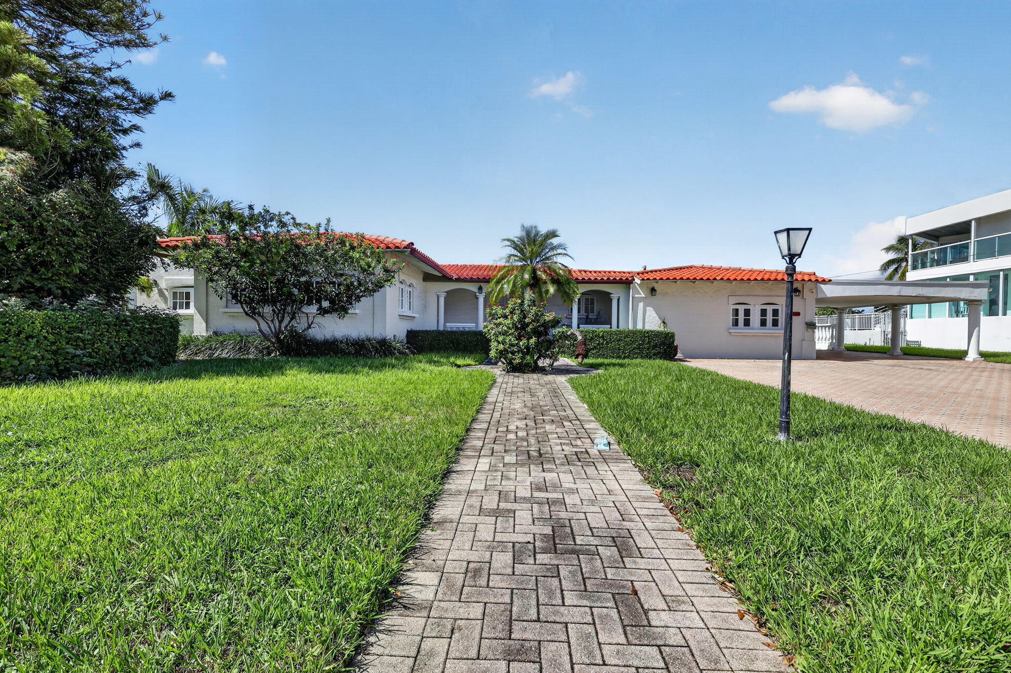 7500 W Treasure Dr